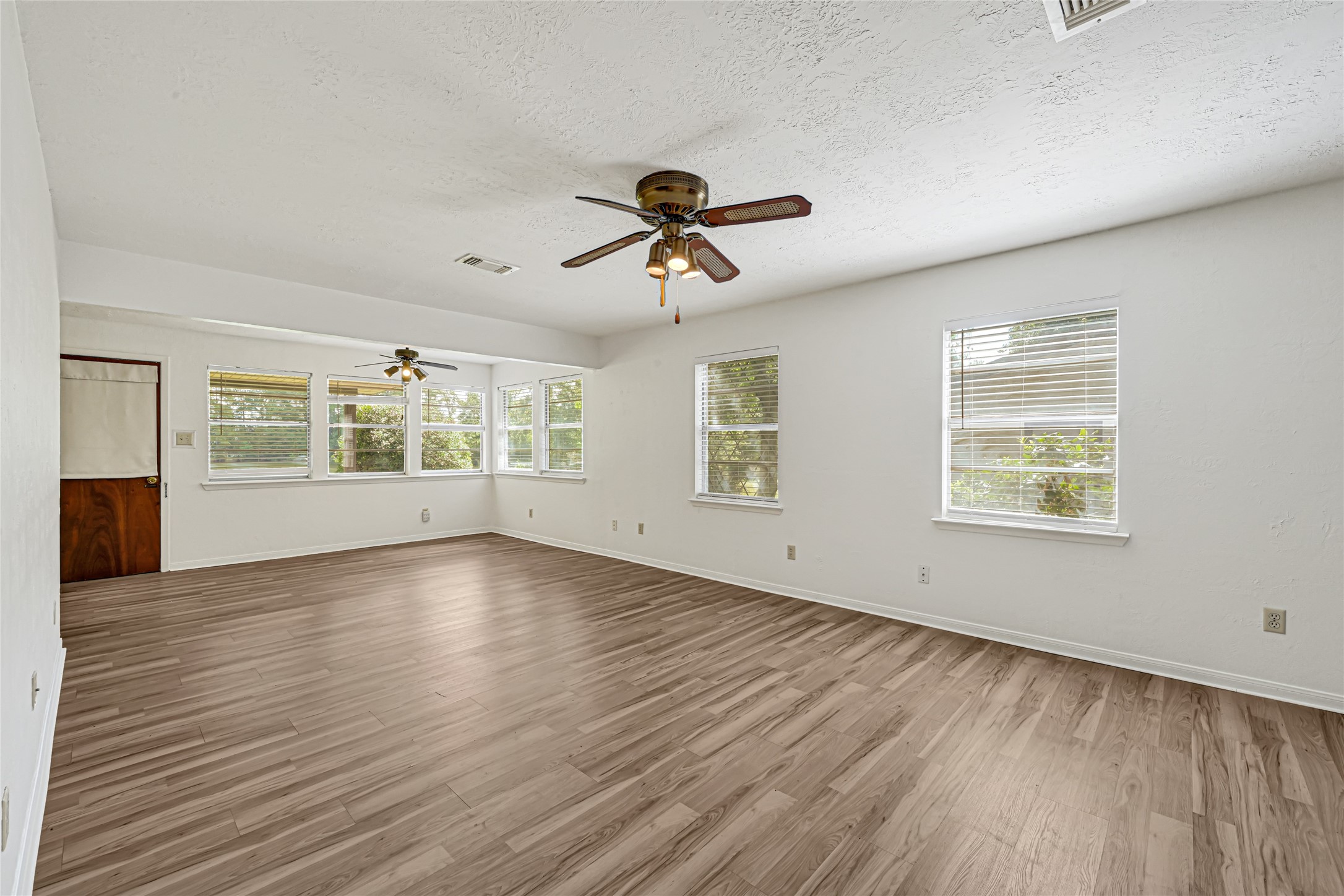 18121 Atkinson Lane Property Photo 13