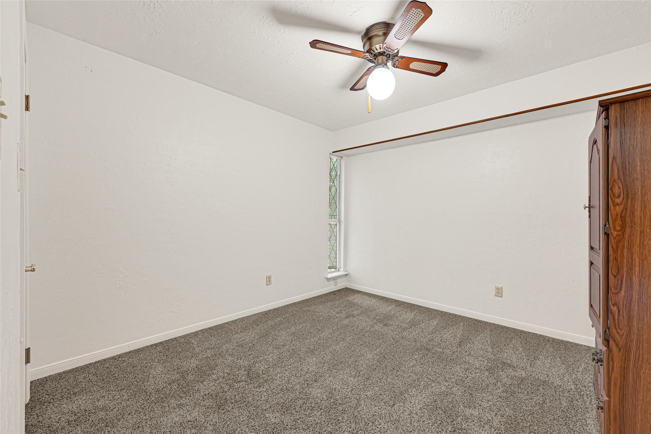 18121 Atkinson Lane Property Photo 14