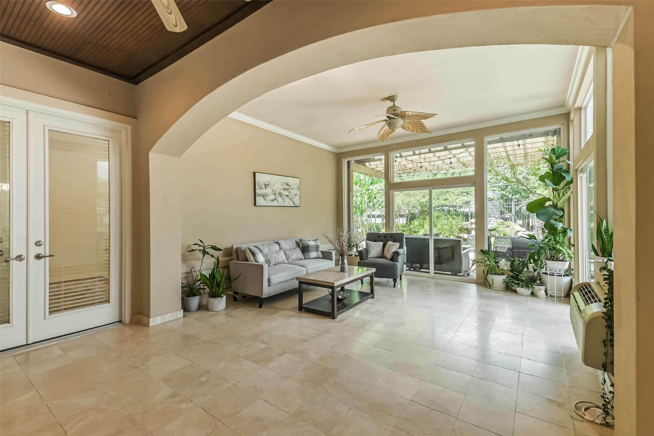 2502 Chimney Rock Road Property Photo 10
