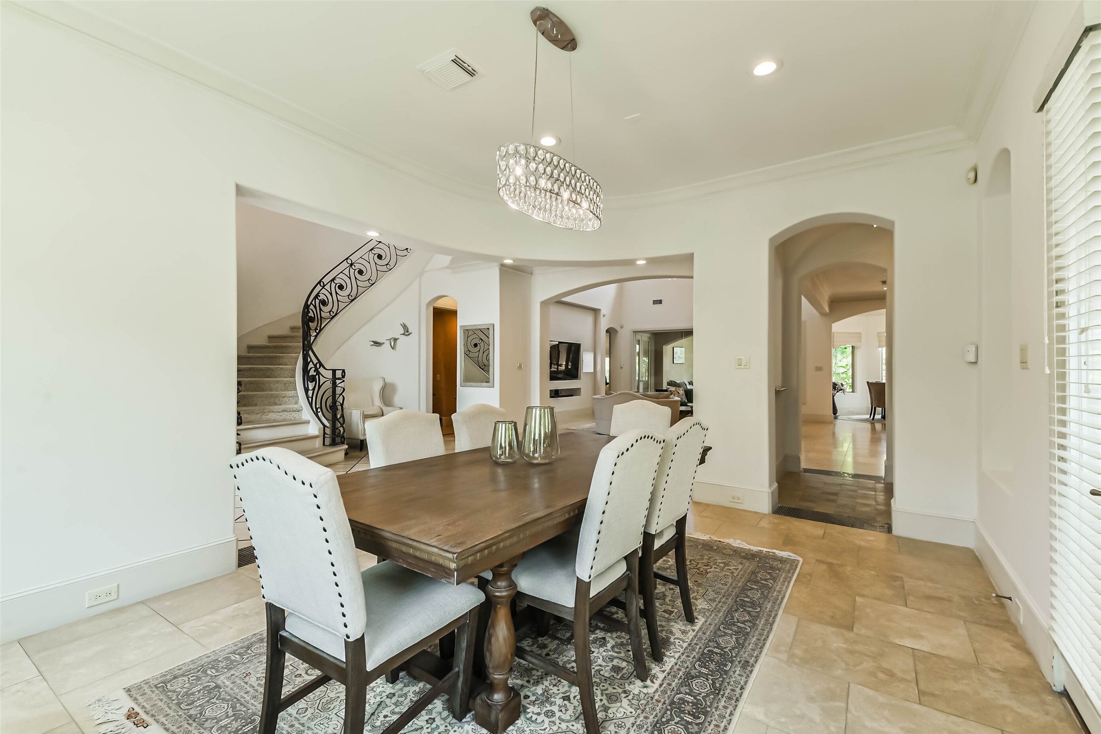 2502 Chimney Rock Road Property Photo 10