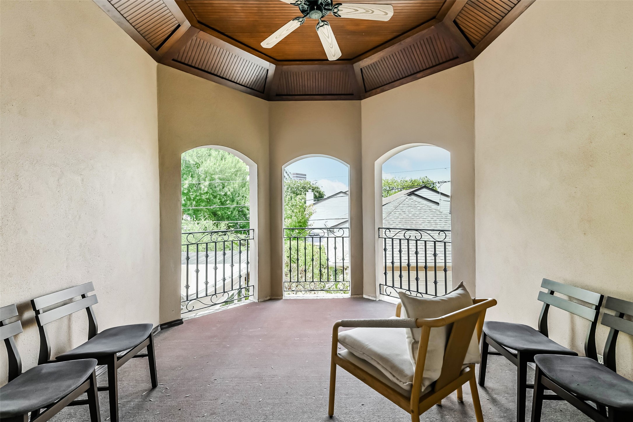 2502 Chimney Rock Road Property Photo 44