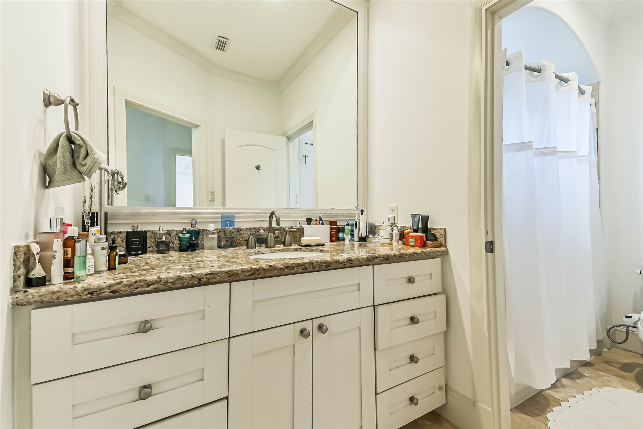 2502 Chimney Rock Road Property Photo 47