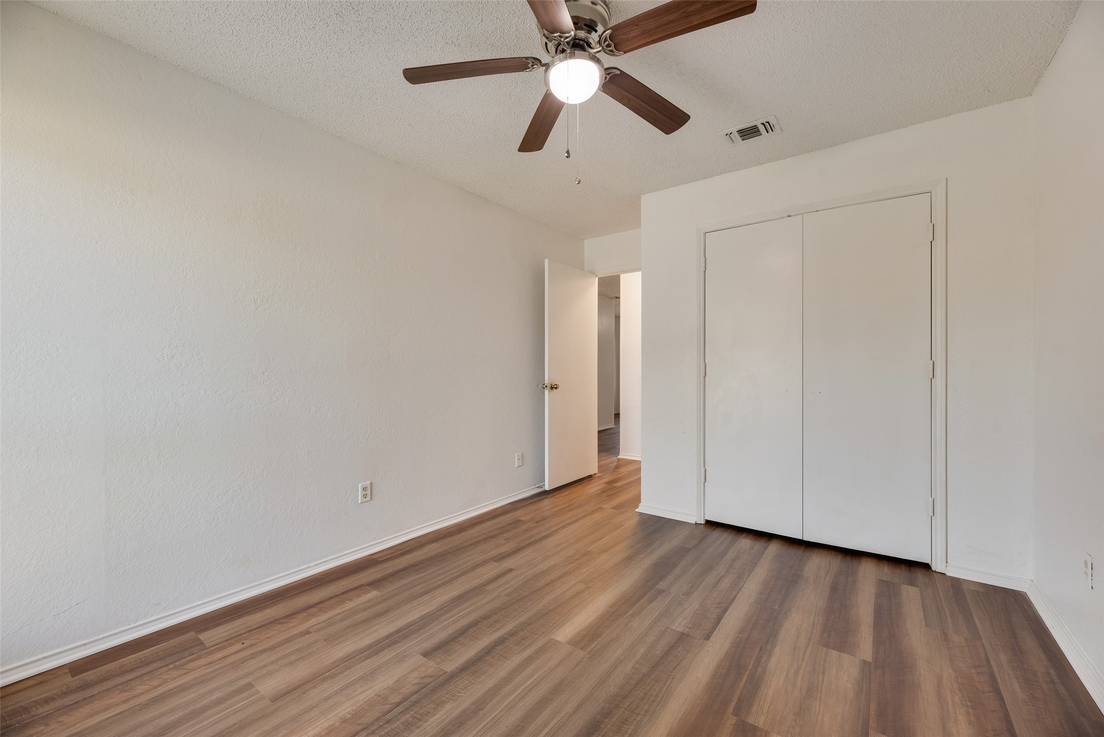 5126 Trail Dust Lane Property Photo 13
