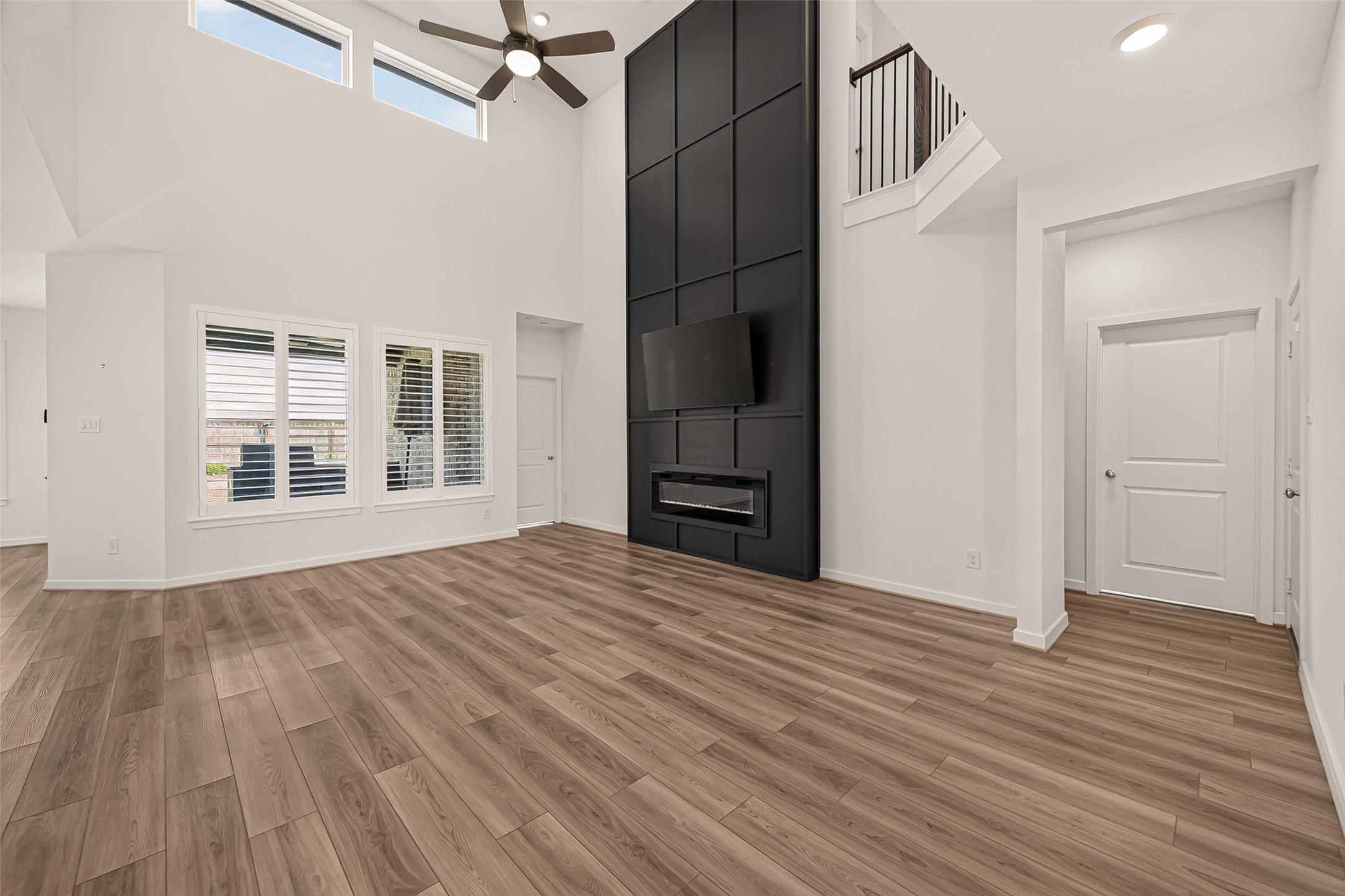 21806 Wycombe Terrace Way Property Photo 6