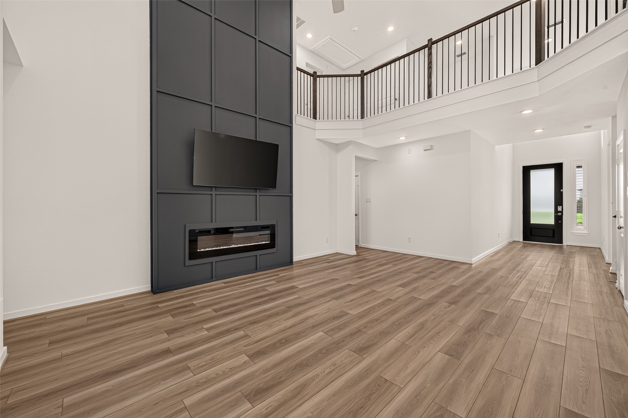 21806 Wycombe Terrace Way Property Photo 8