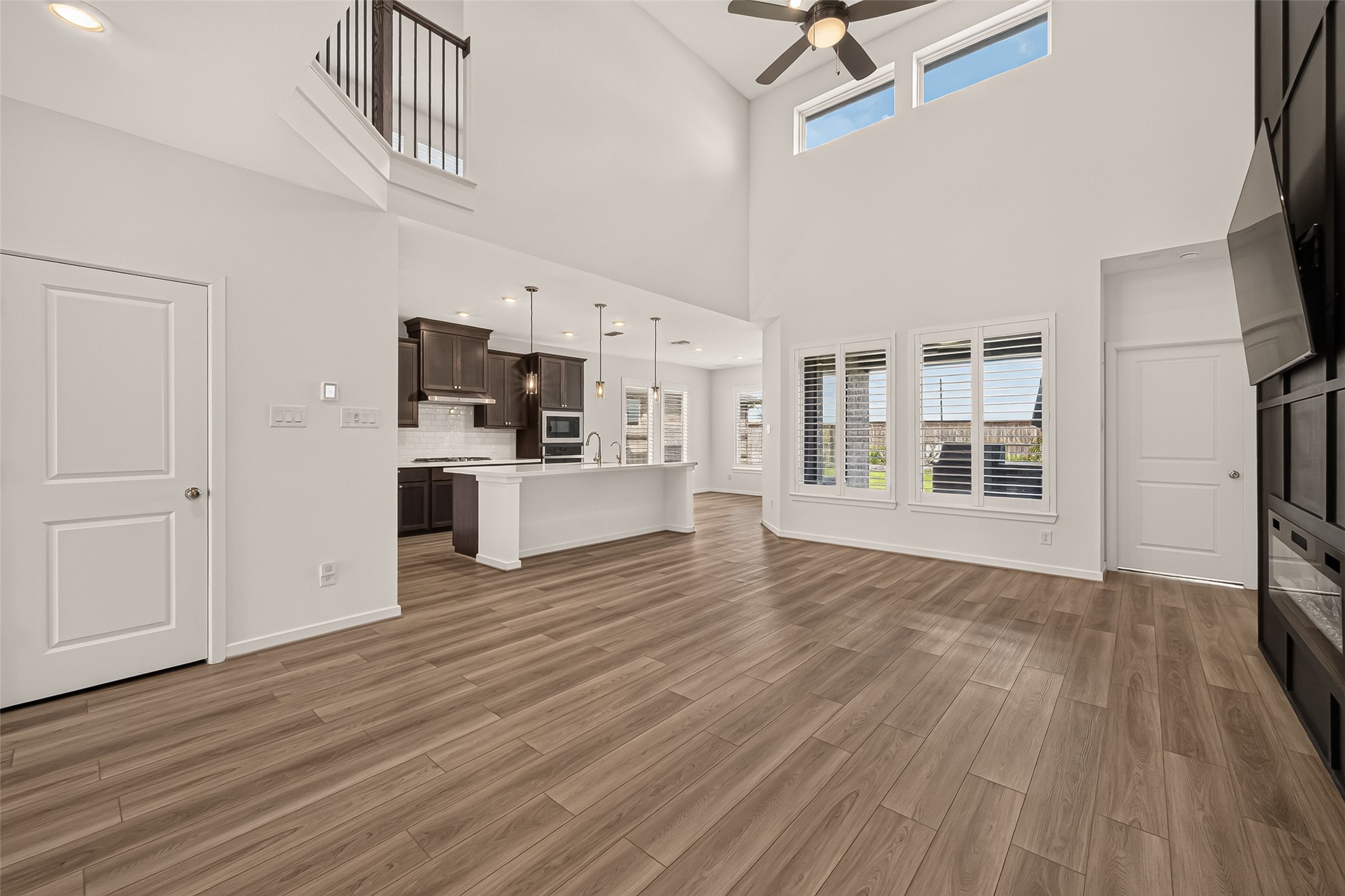 21806 Wycombe Terrace Way Property Photo 12