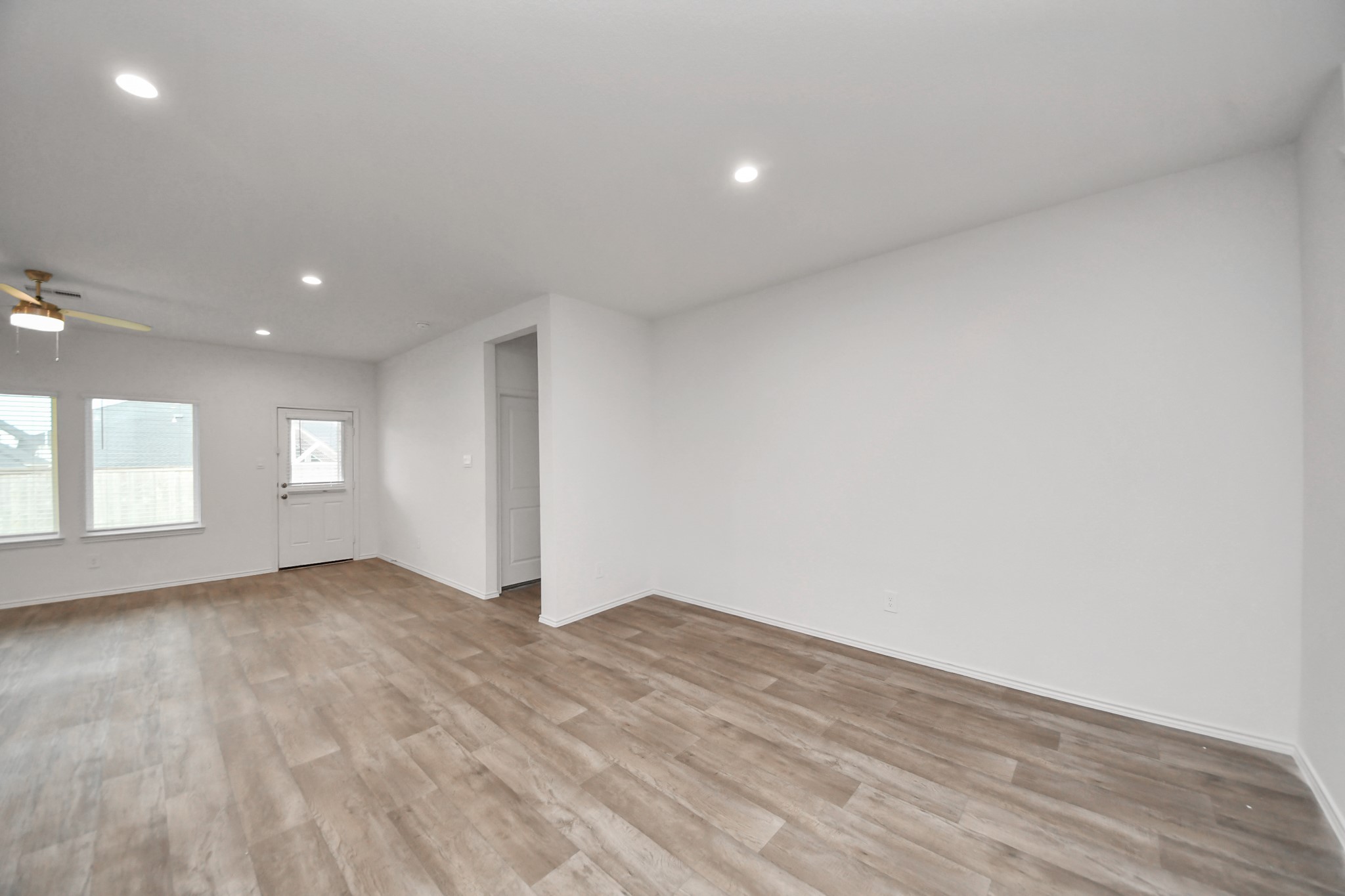 31303 Heddington Lane Property Photo 6