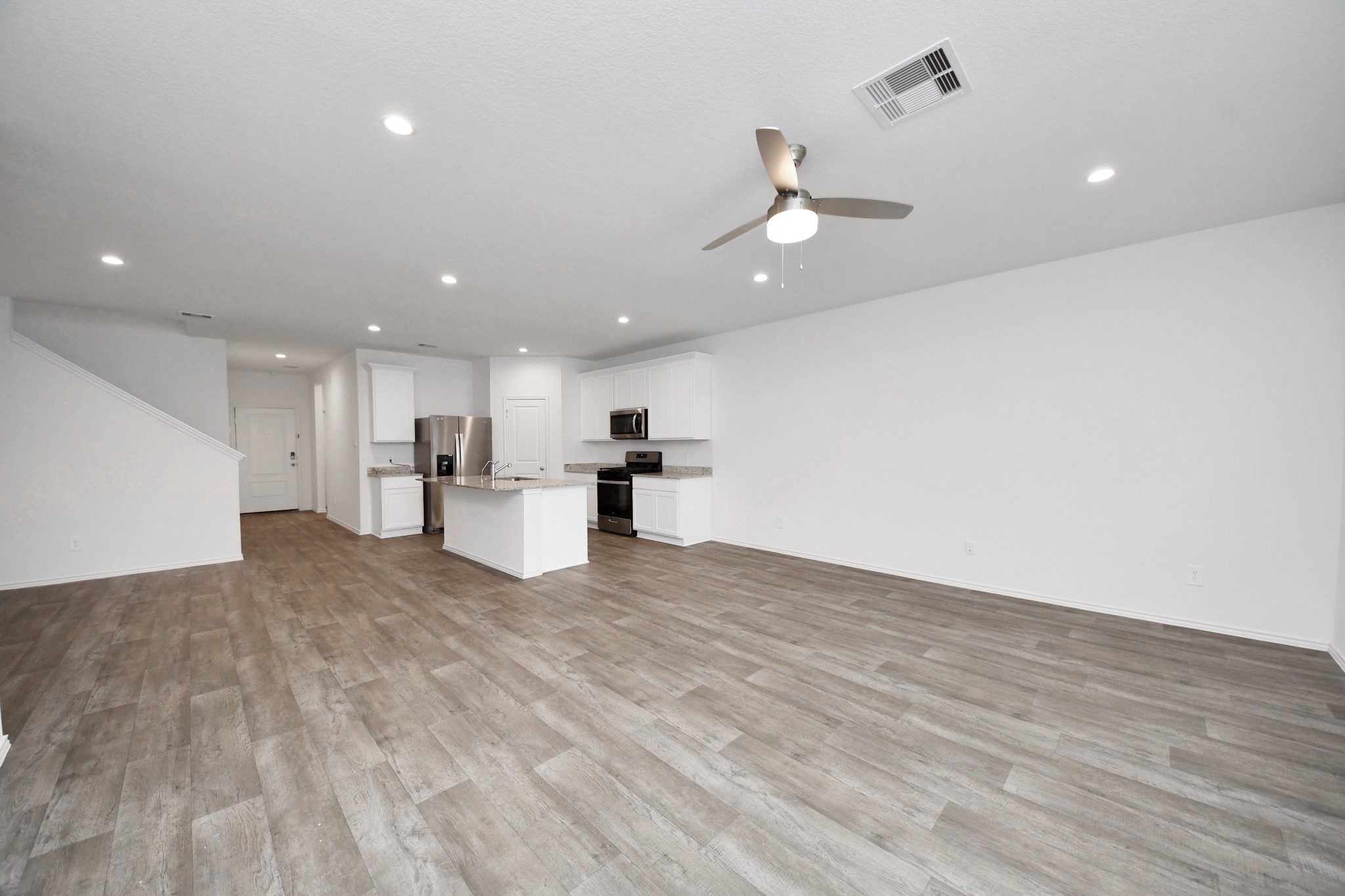 31303 Heddington Lane Property Photo 7