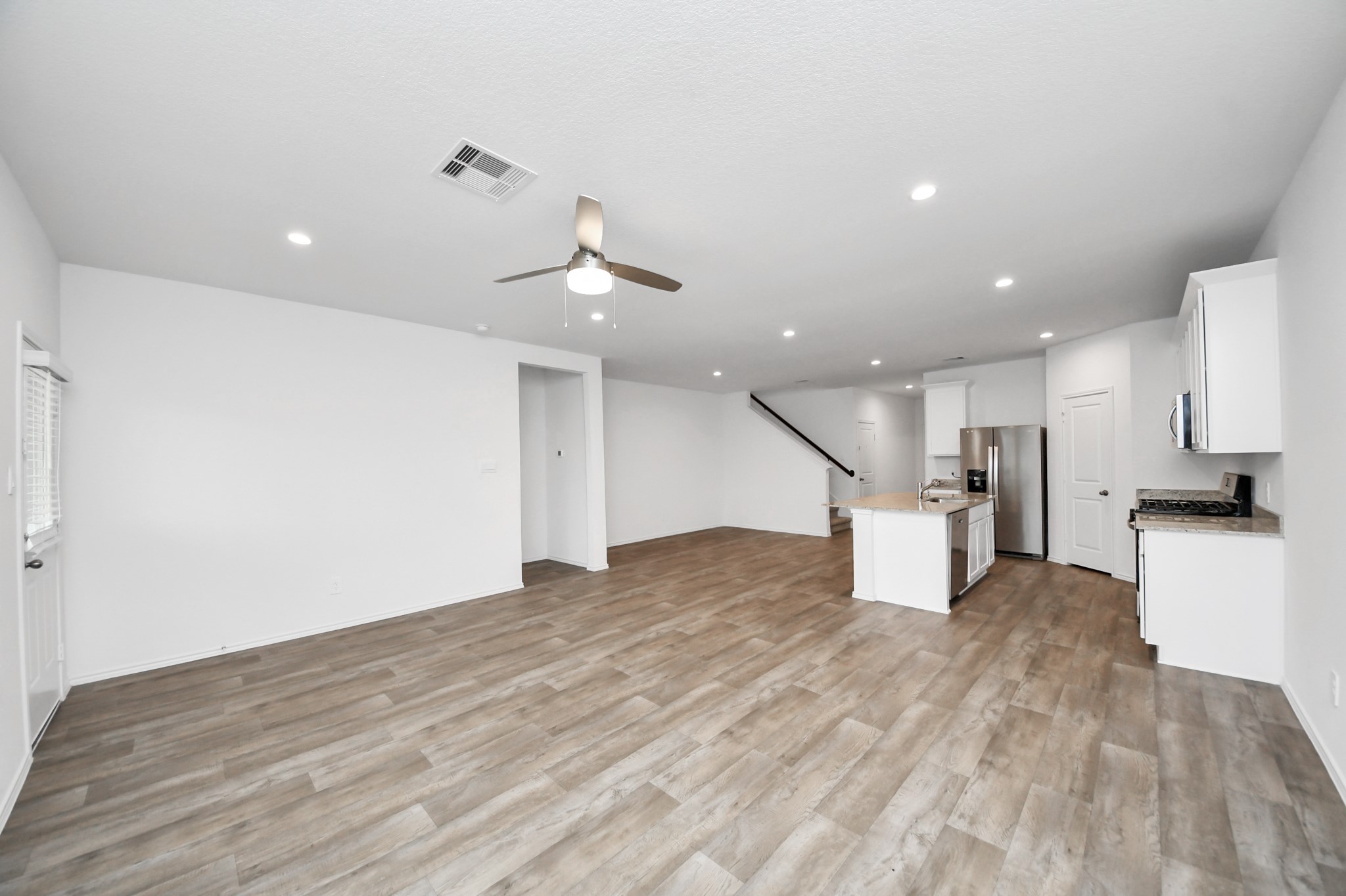 31303 Heddington Lane Property Photo 8