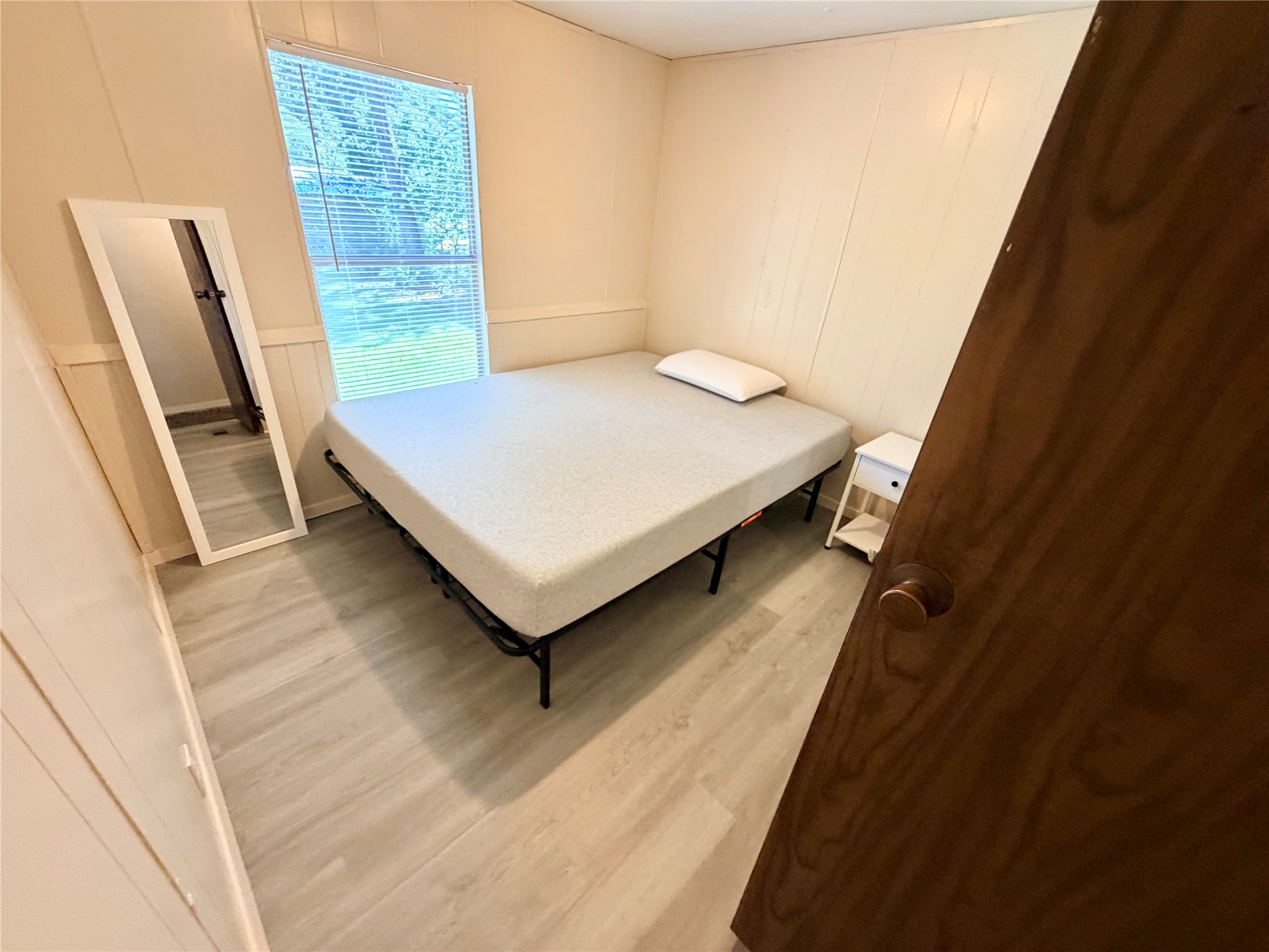 13710 Brigadier Drive Property Photo 8