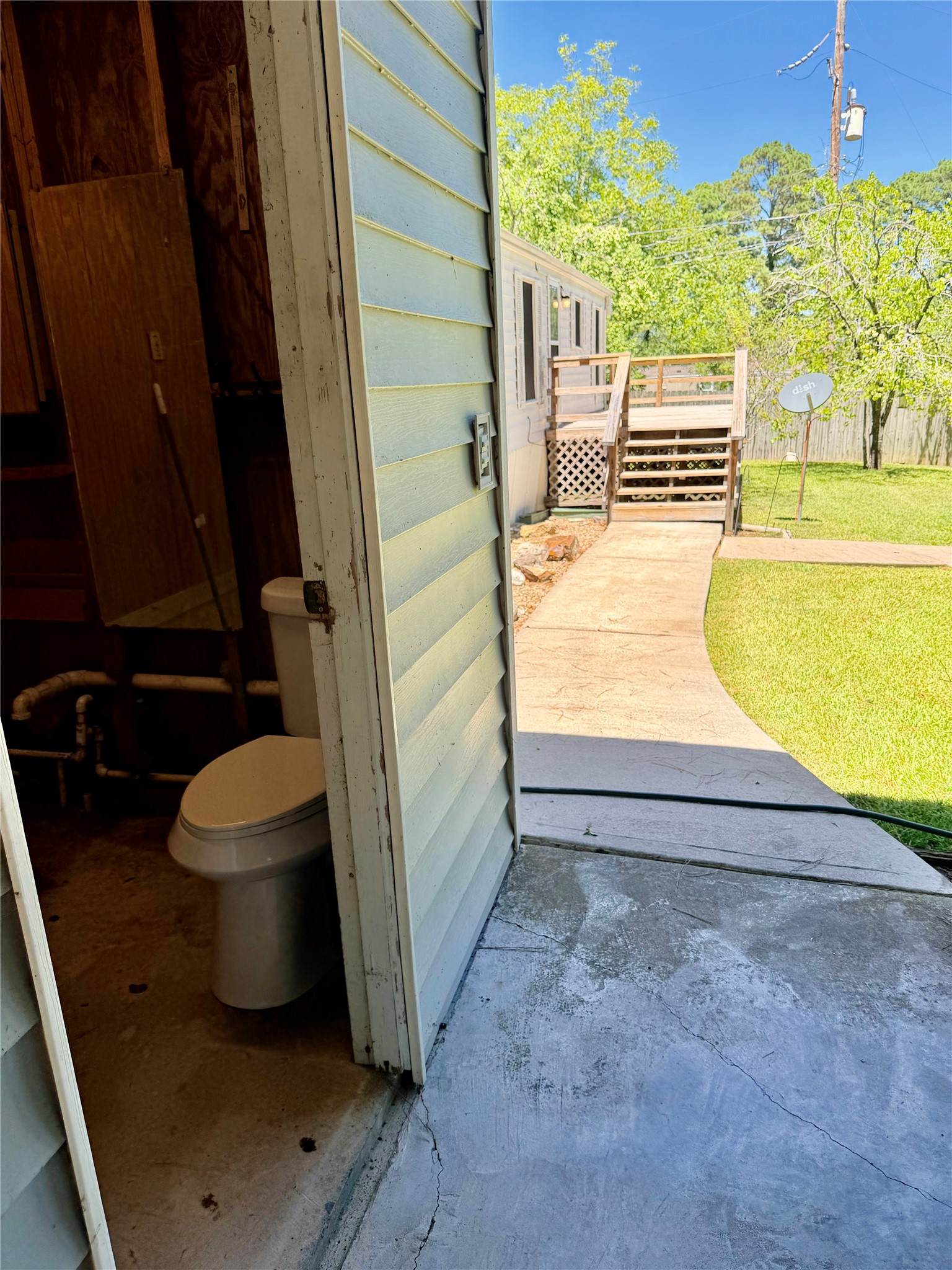 13710 Brigadier Drive Property Photo 9