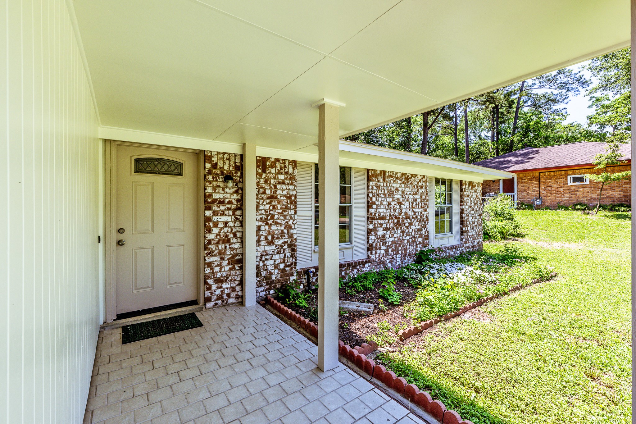 2615 Chimney Rock Property Photo 4