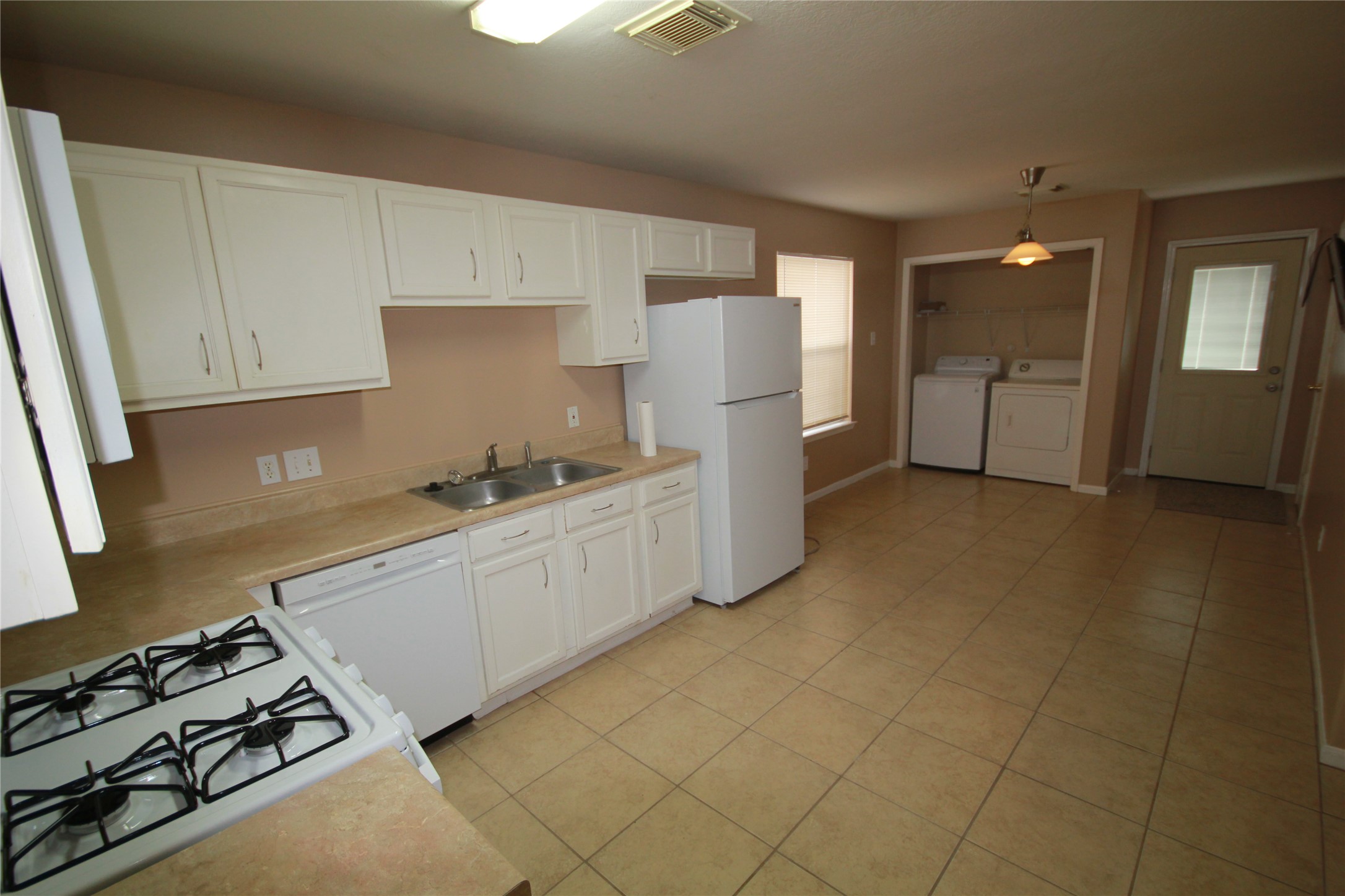 6418 Mountain Pines Lane Property Photo 21