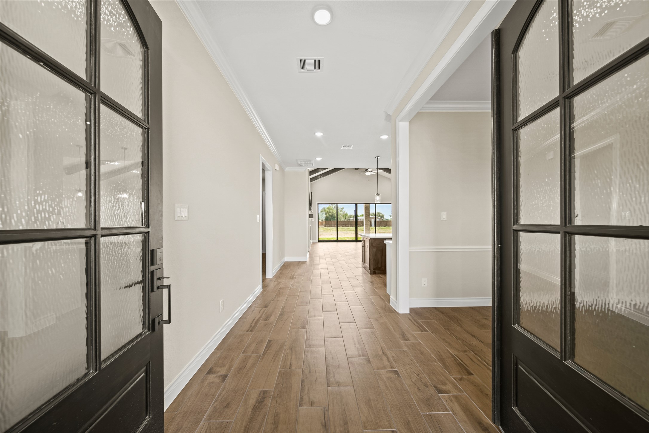 13011 Willow Drive Property Photo 4