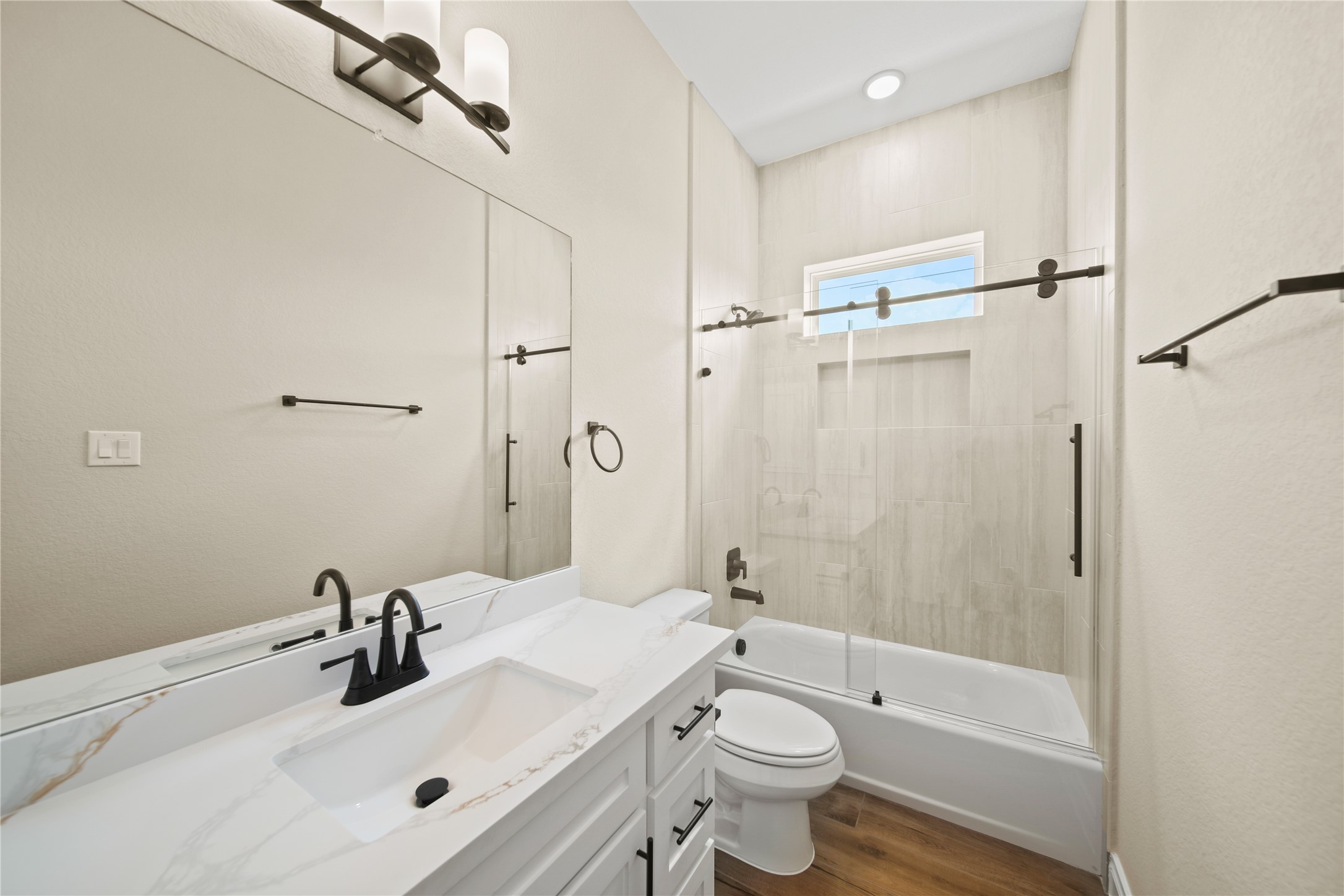 13011 Willow Drive Property Photo 7