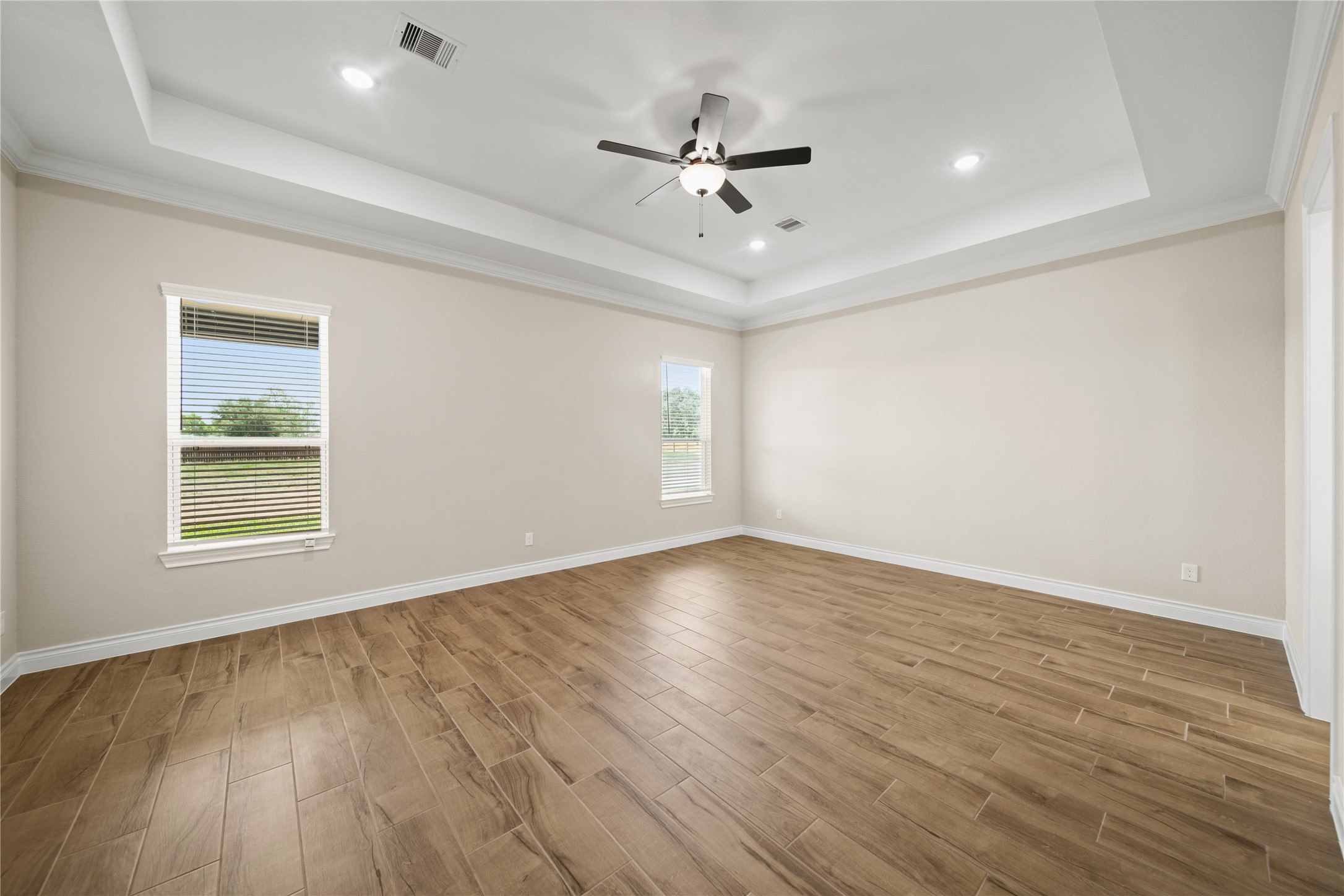 13011 Willow Drive Property Photo 9
