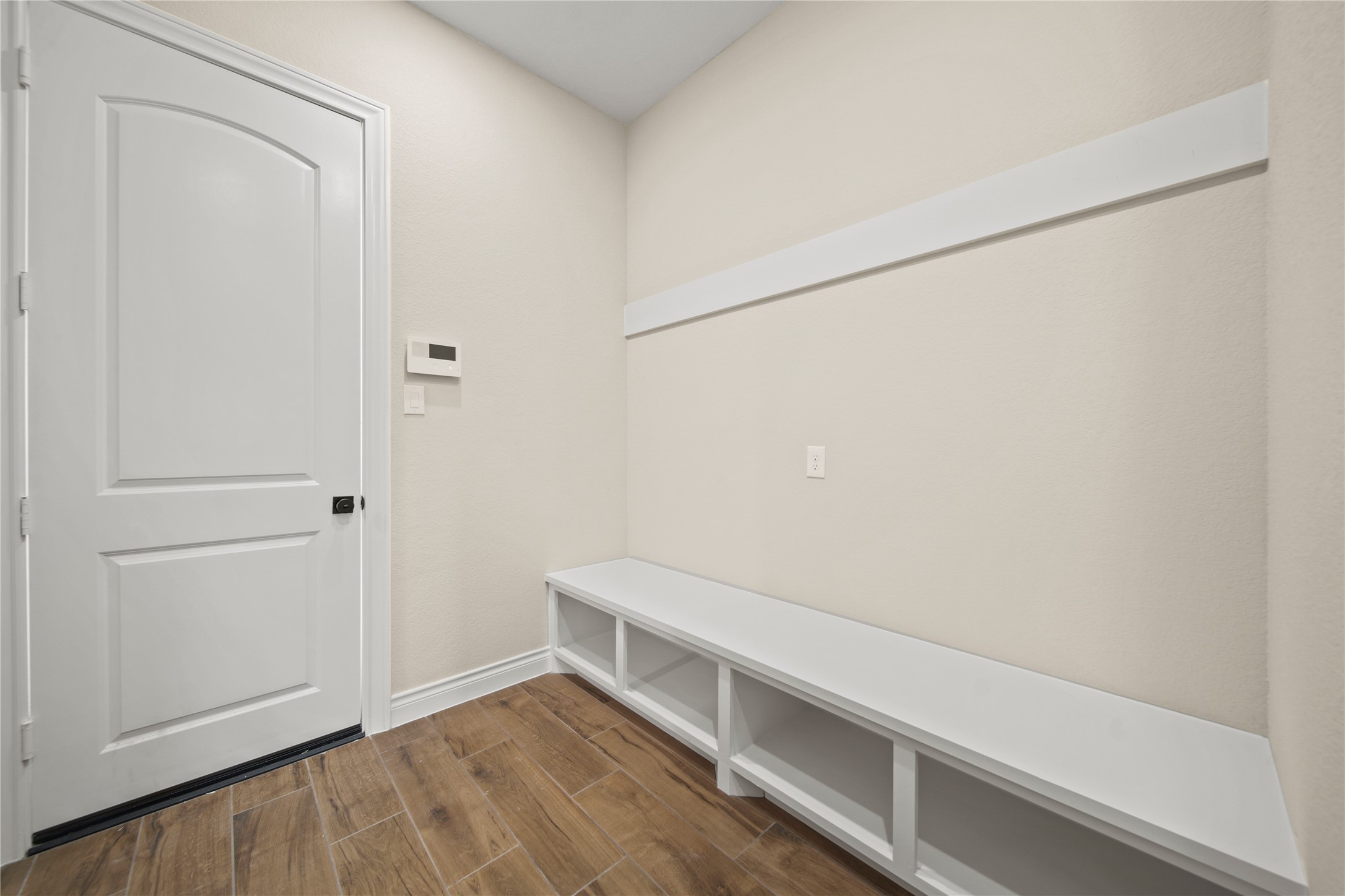 13011 Willow Drive Property Photo 12