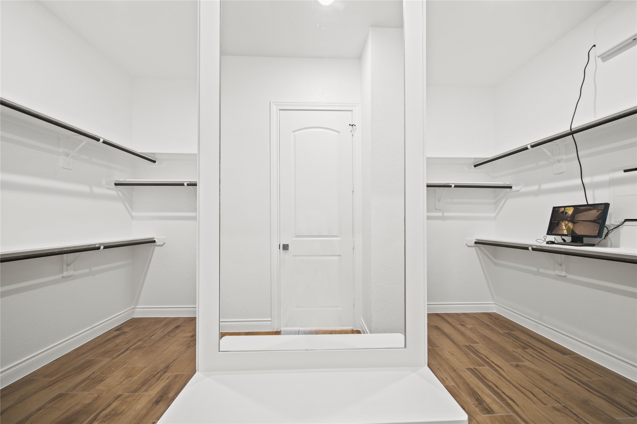 13011 Willow Drive Property Photo 14