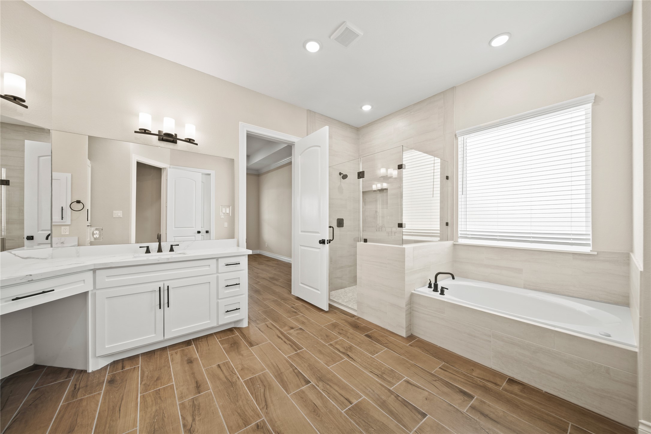 13011 Willow Drive Property Photo 15