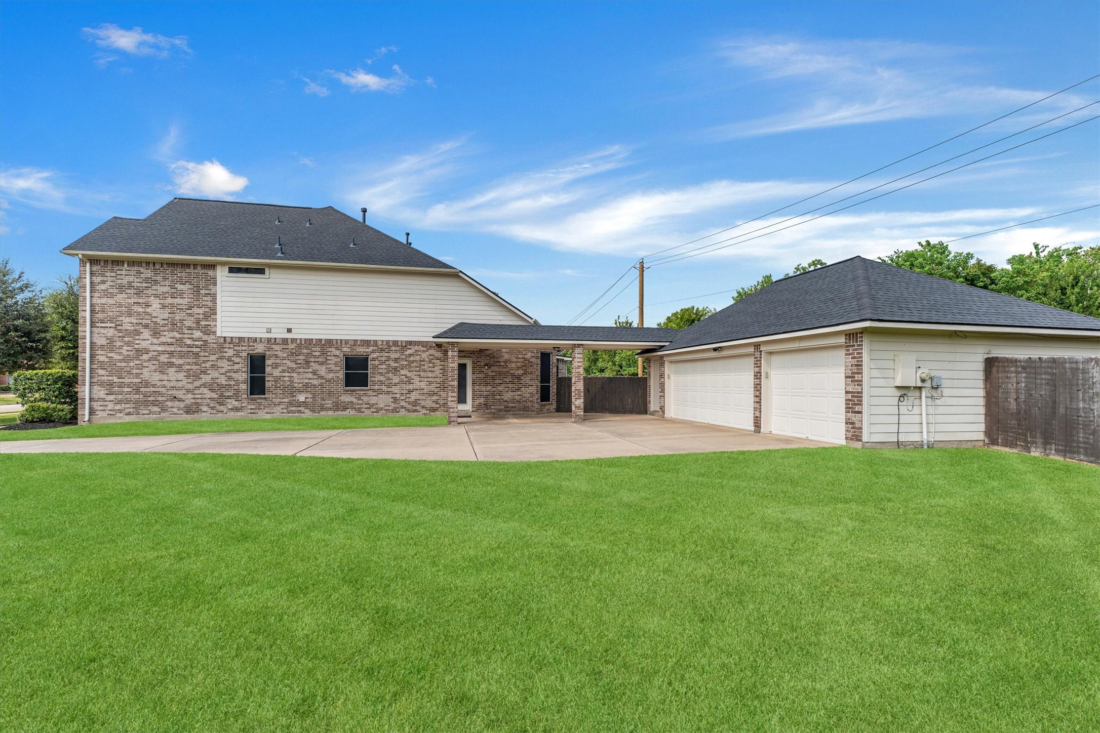 3015 Briarsage Lane Property Photo 6