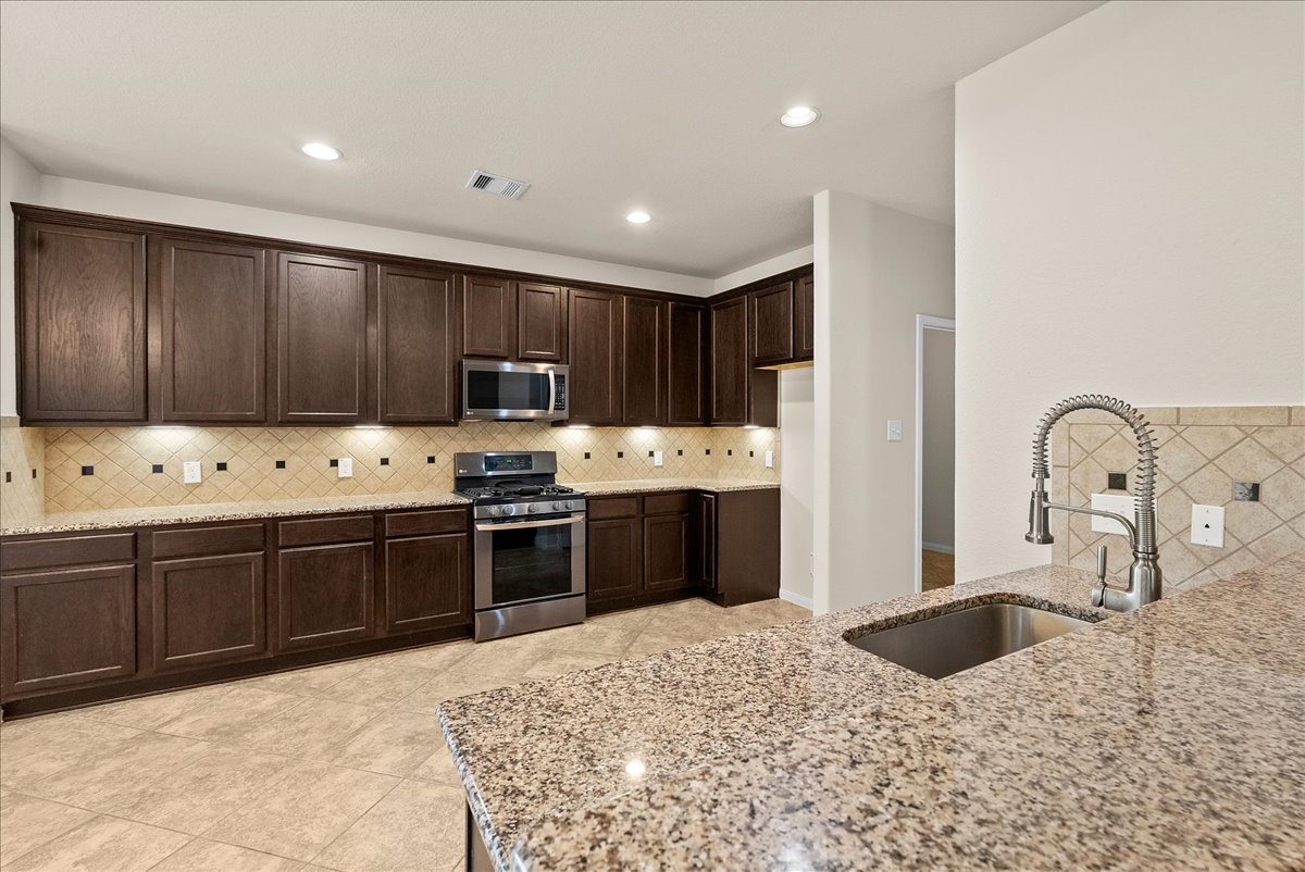 11815 Eagle Ridge Drive Property Photo 14