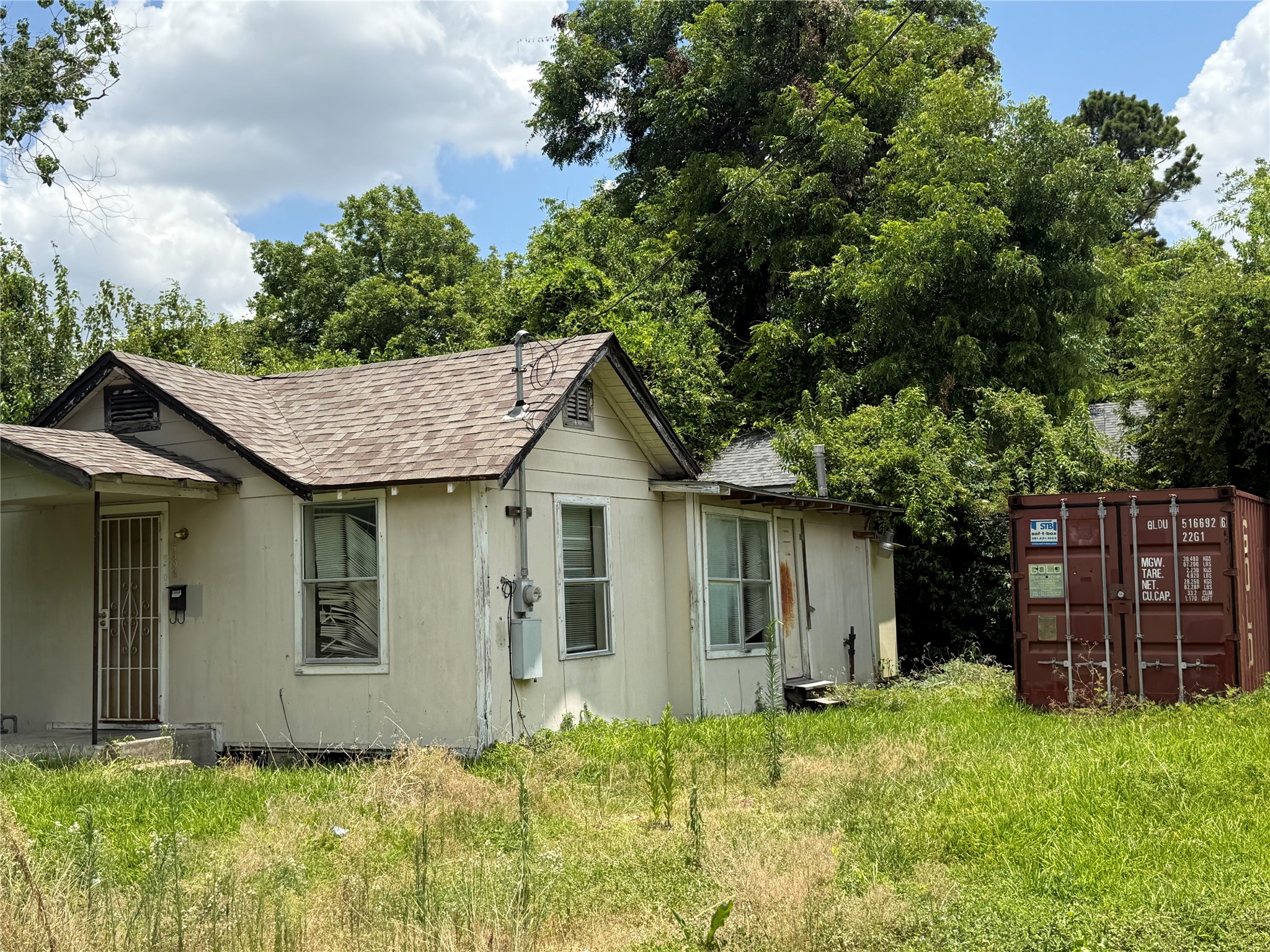 6302 Torreon Street Property Photo 4