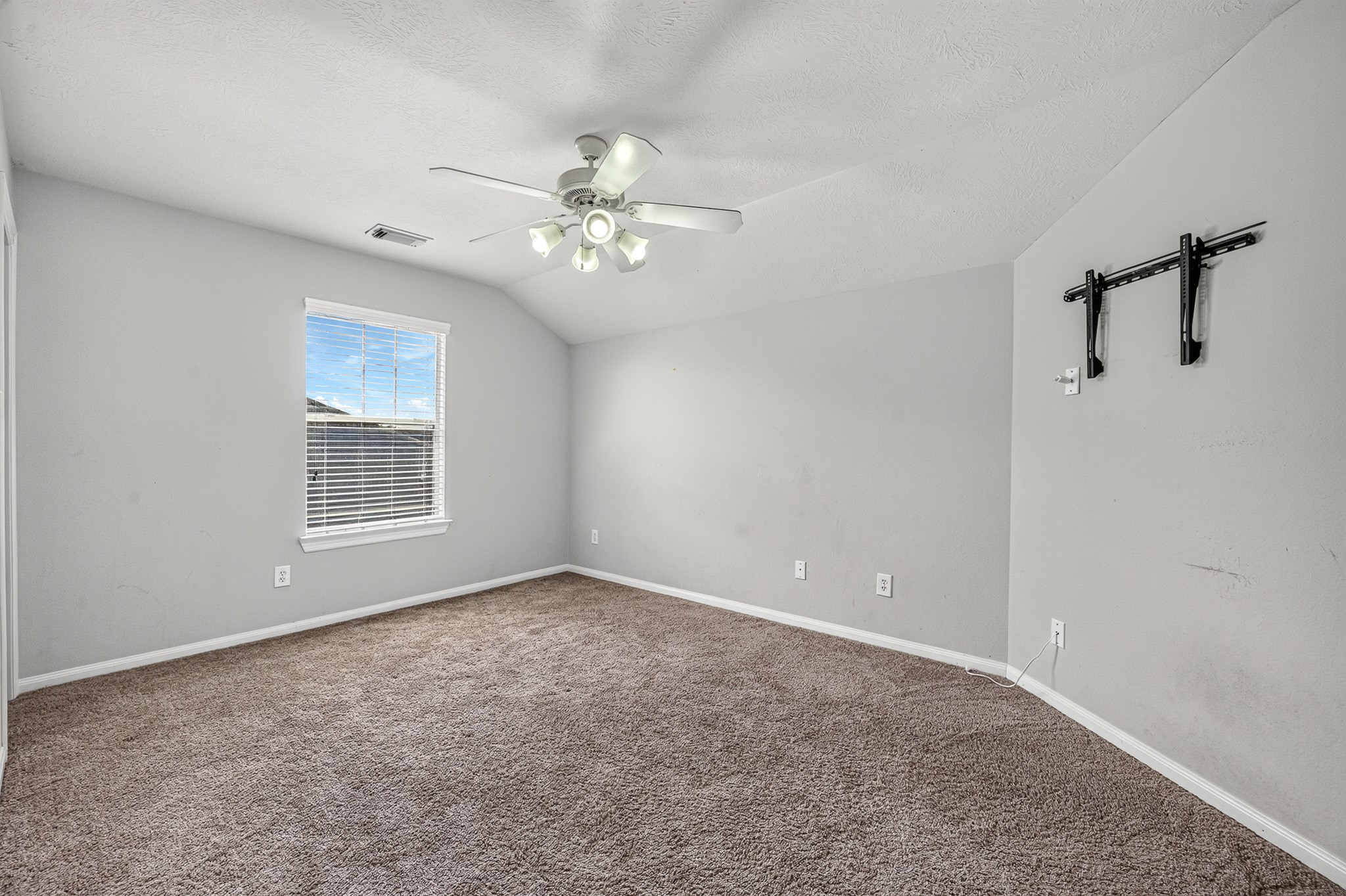 17815 Gables Bend Drive Property Photo 24