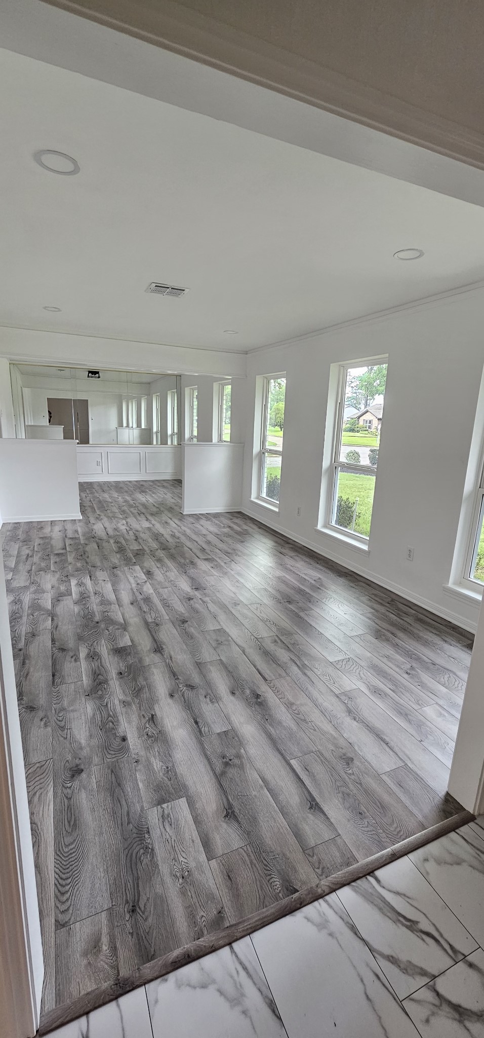1015 Doral Lane Property Photo 3