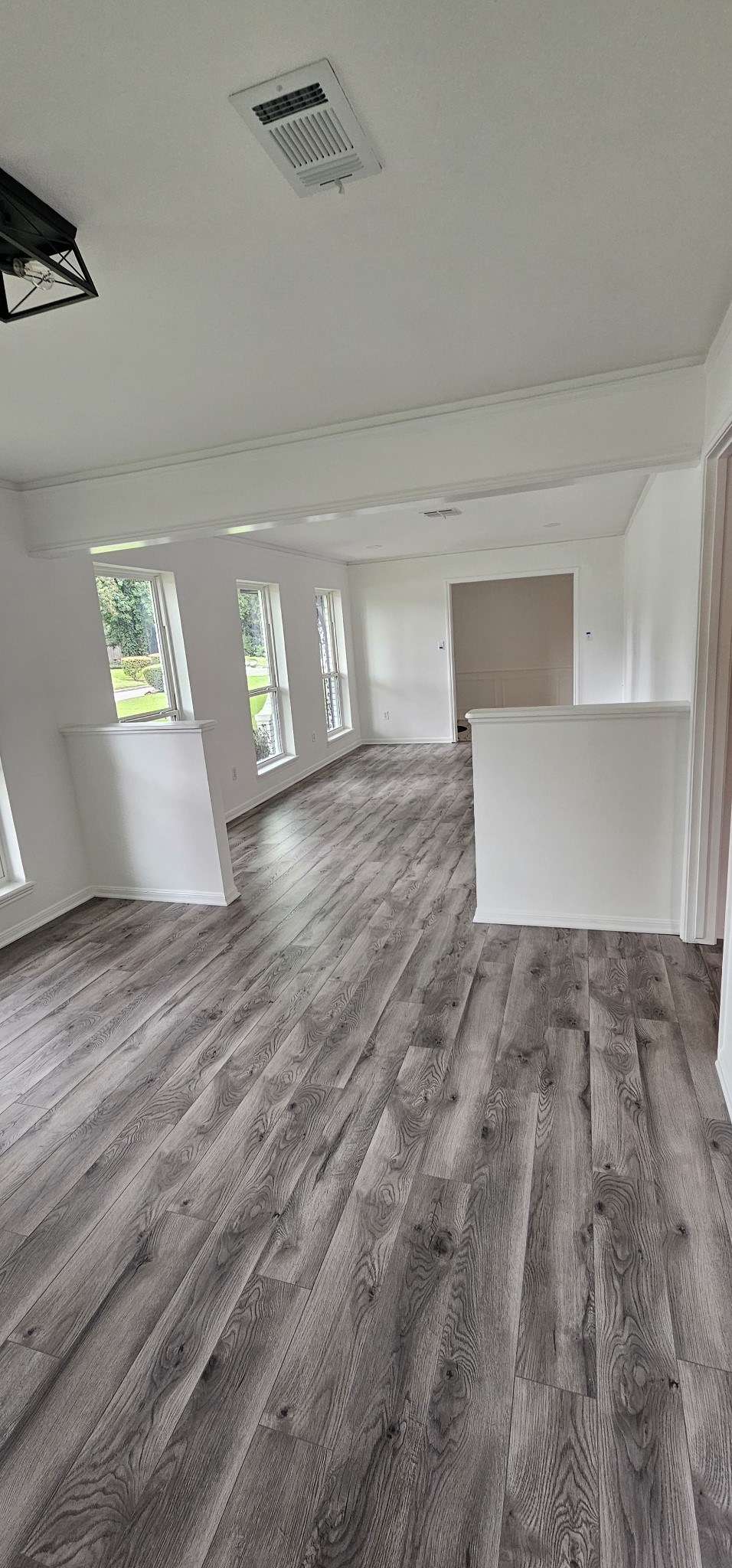 1015 Doral Lane Property Photo 4