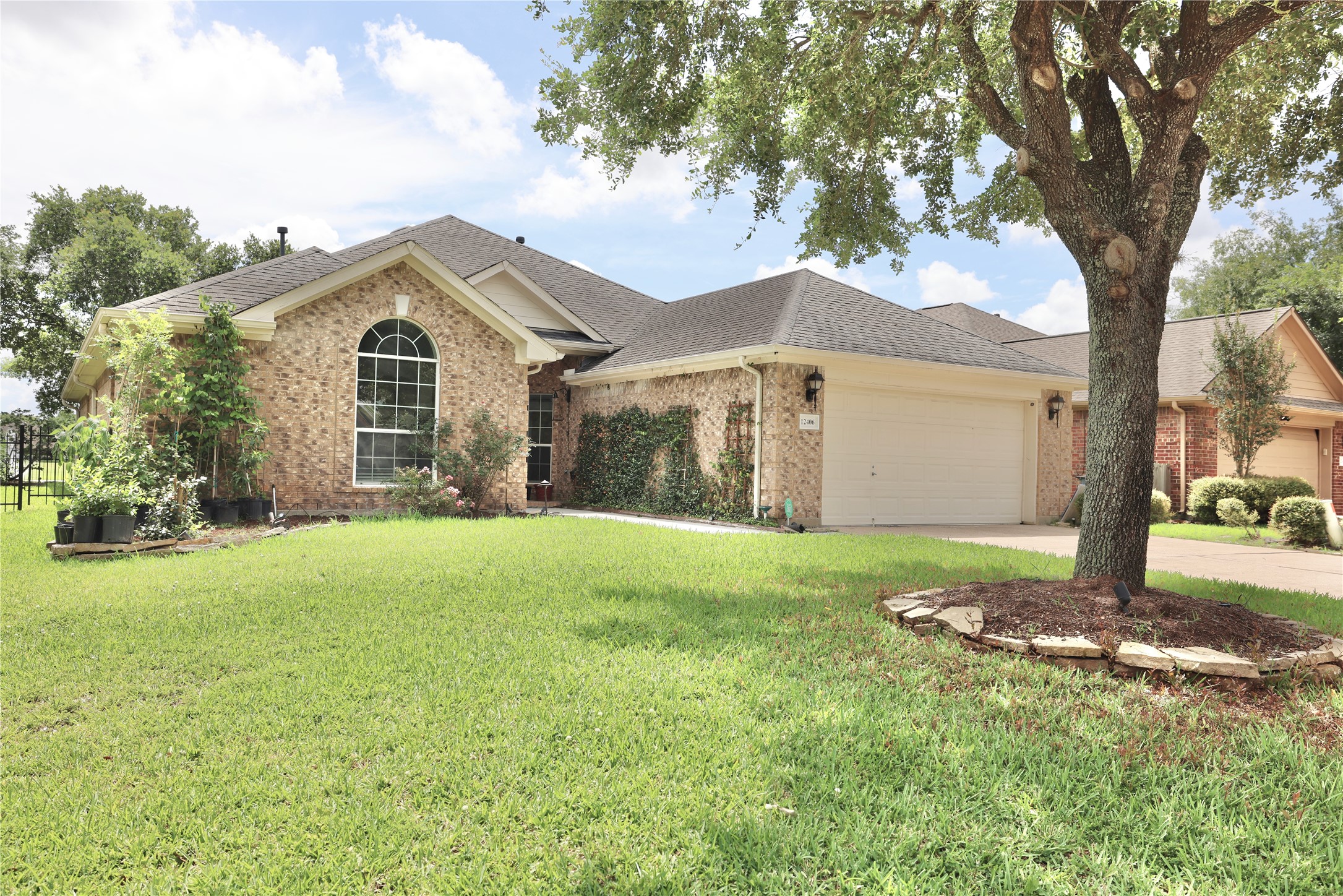12406 Drake Prairie Lane Property Photo 3