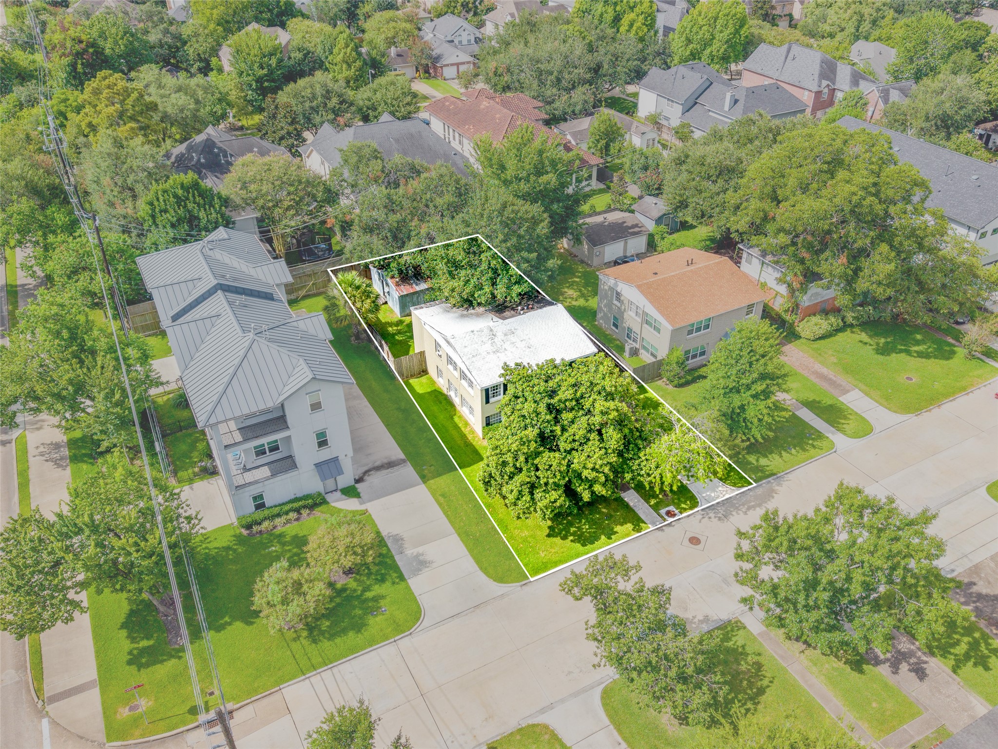 4505/4507 Larch Lane Property Photo 17