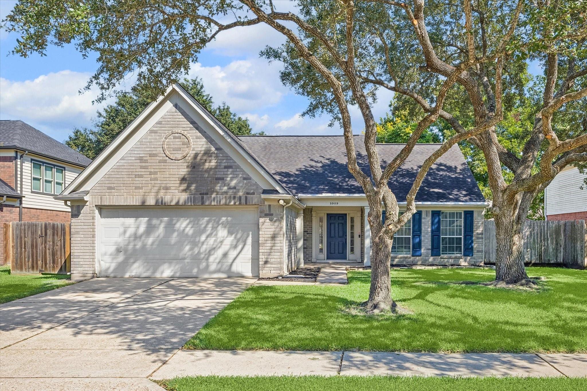 3909 Greenwood Drive, Pearland Tx 77584 Property Photo 1