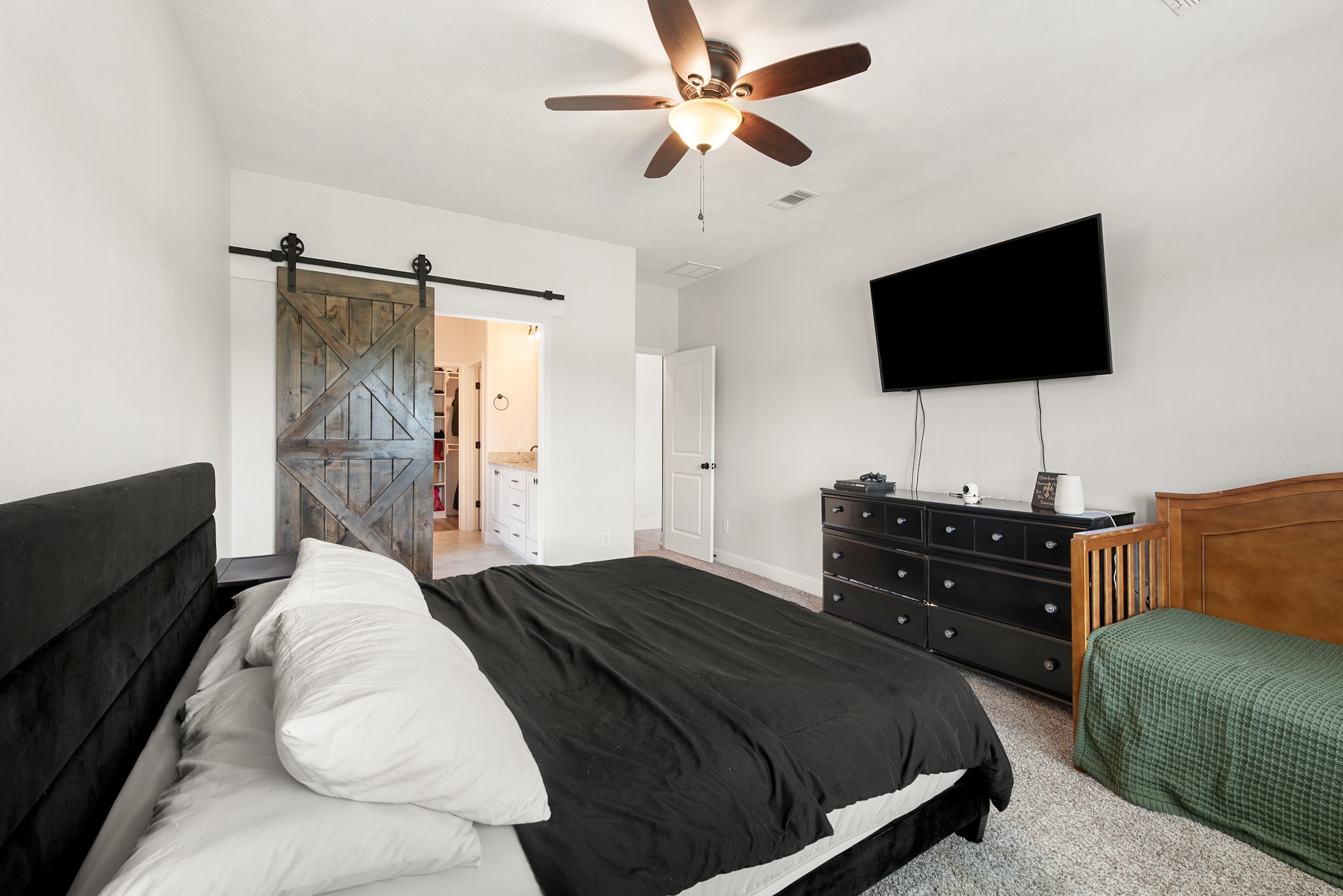 401 Brazos Bend Property Photo 10