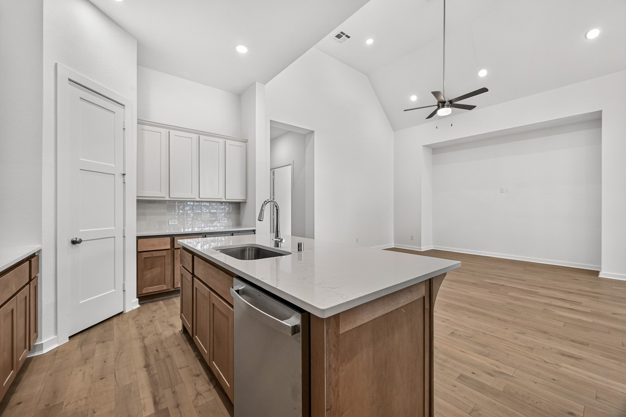 27108 Wrangler Way Drive Property Photo 4
