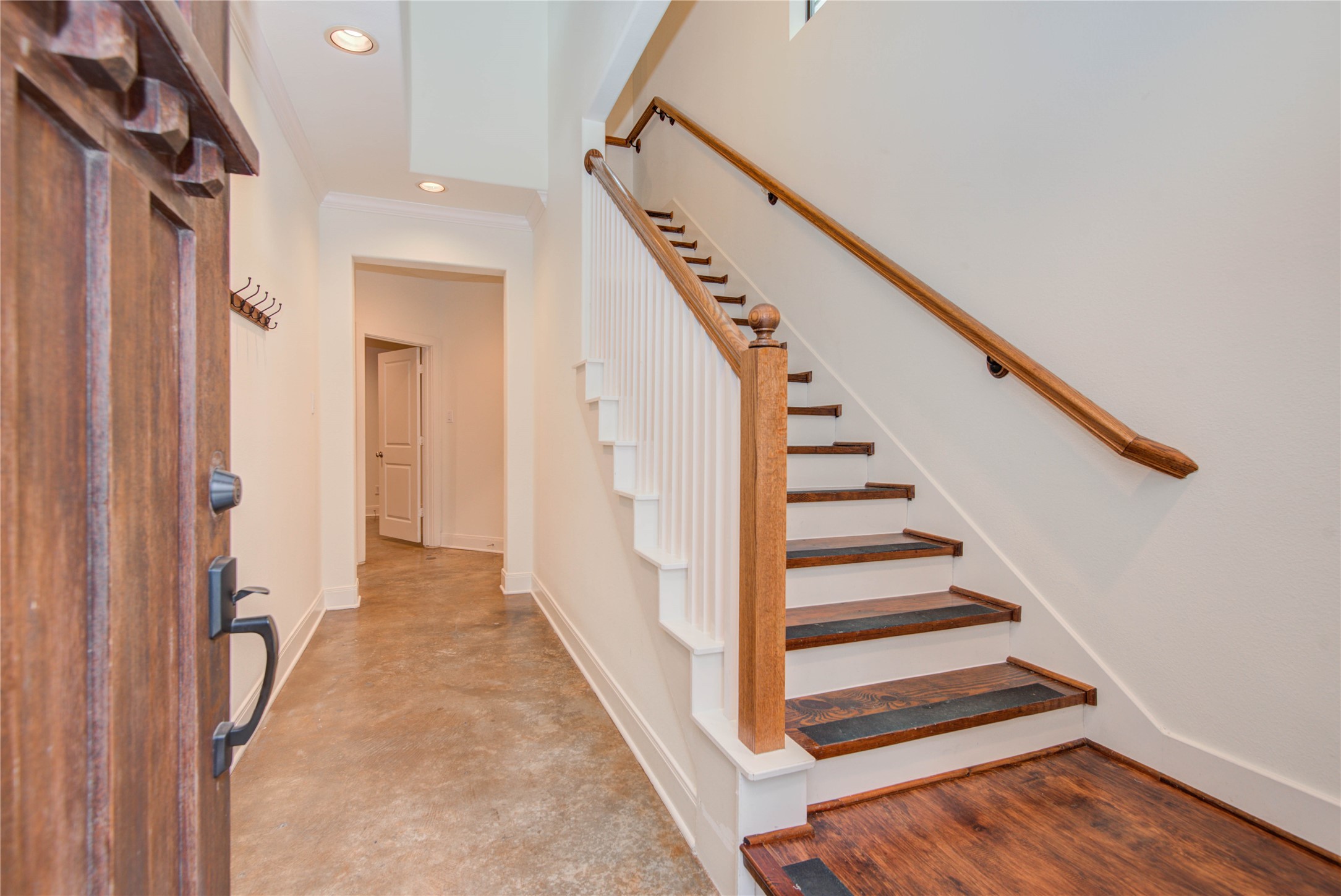 2414 Charleston Street B Property Photo 5
