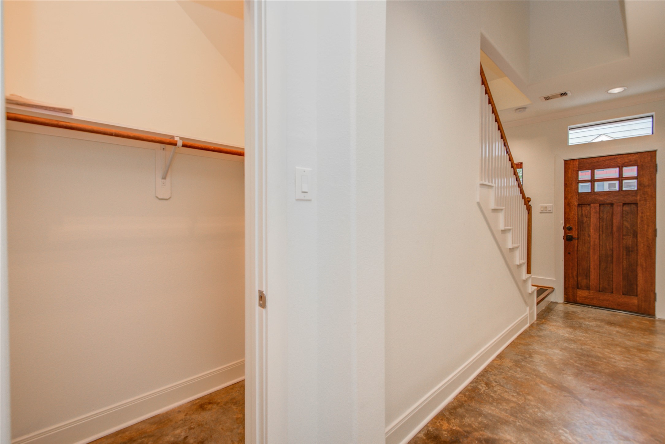 2414 Charleston Street B Property Photo 9