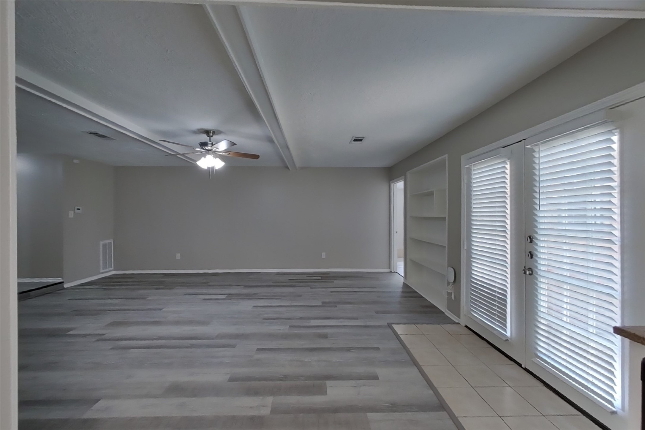 3815 Regency Drive Property Photo 4