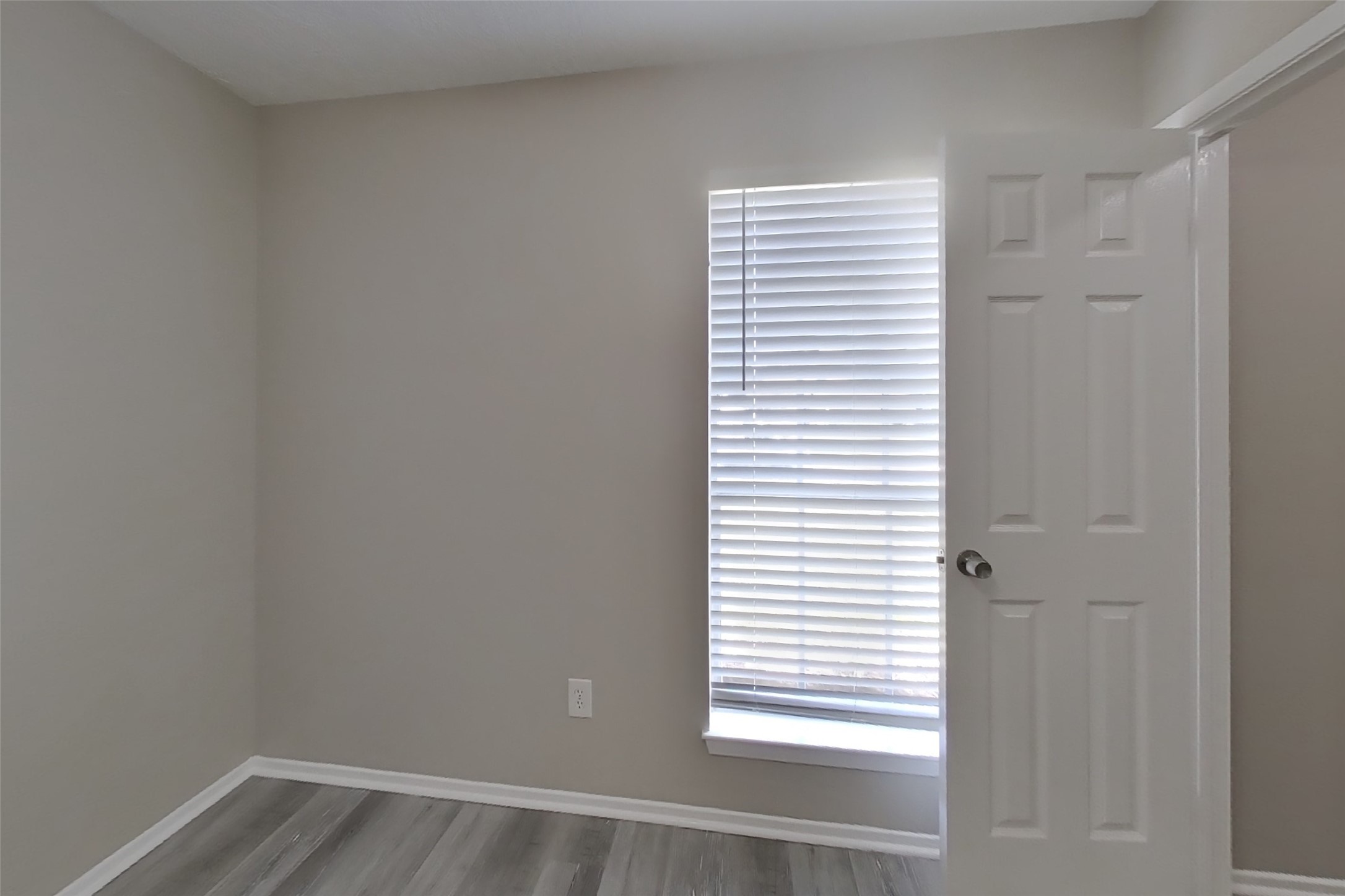3815 Regency Drive Property Photo 12