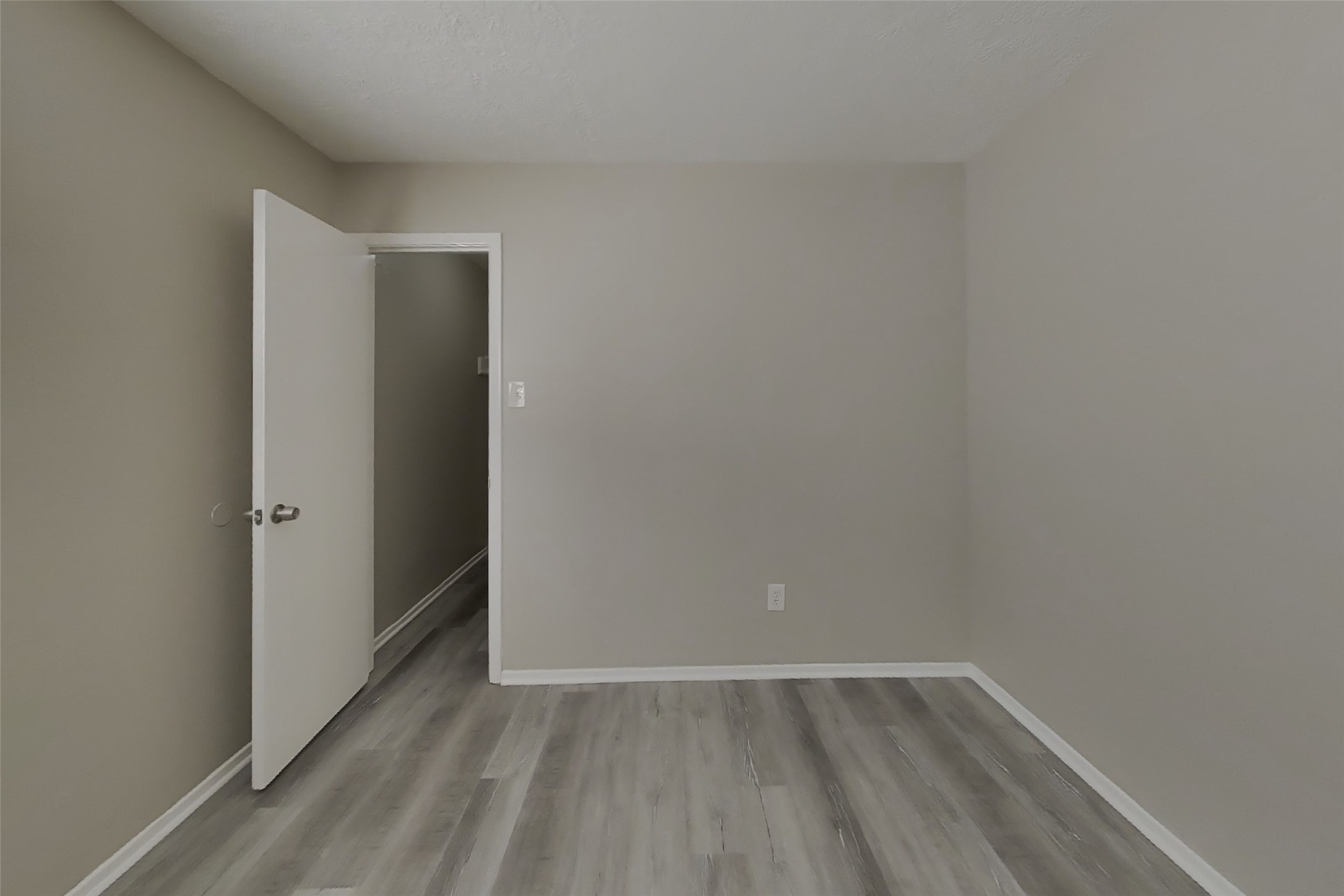 3815 Regency Drive Property Photo 13