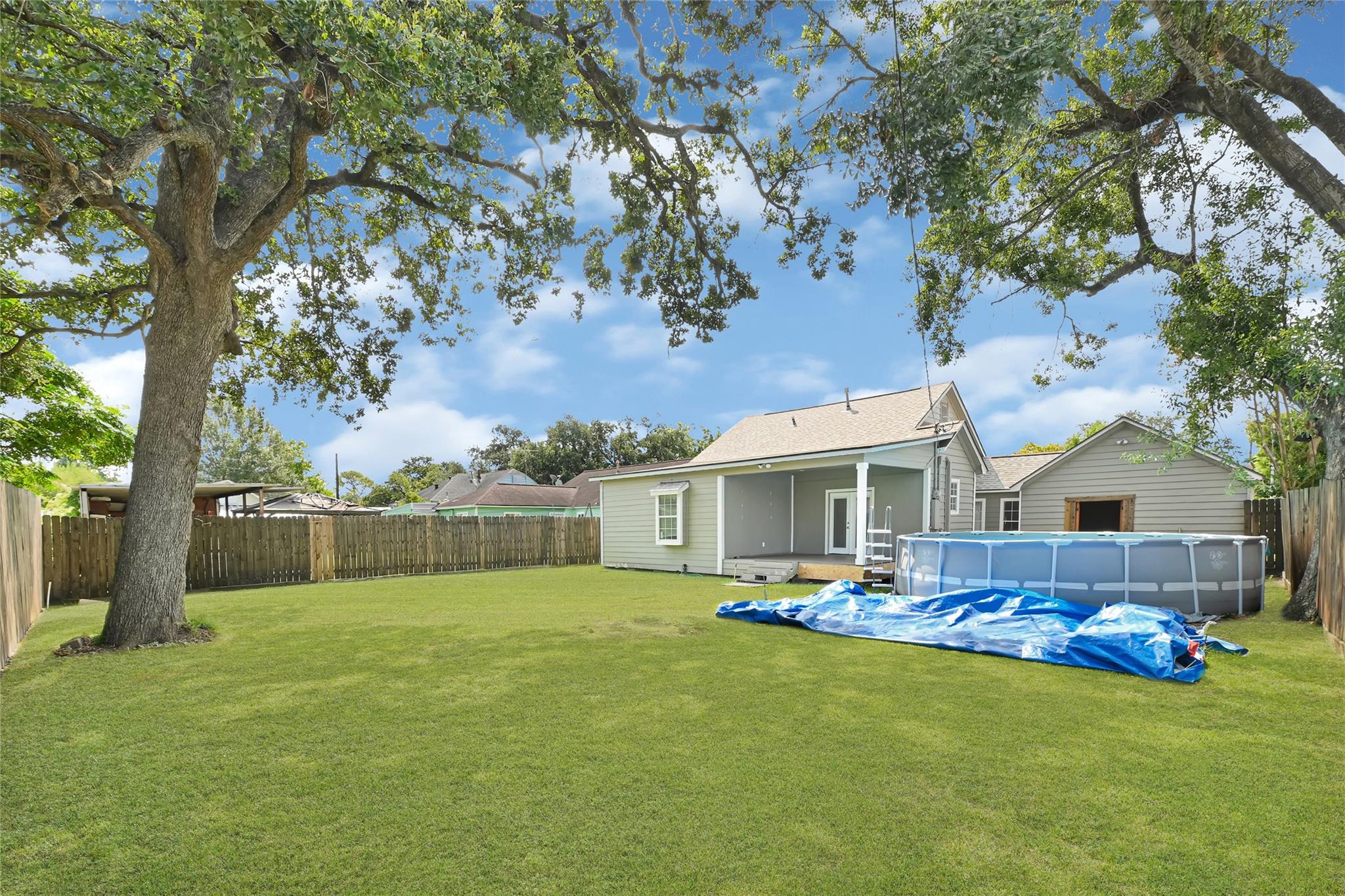7125 Gillen St Property Photo 20