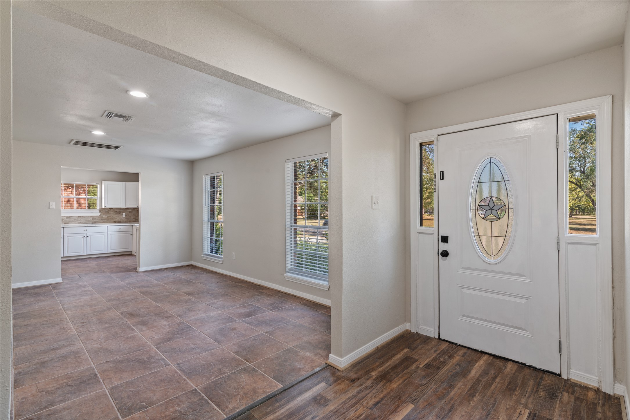 17923 Beaver Creek Drive Property Photo 9