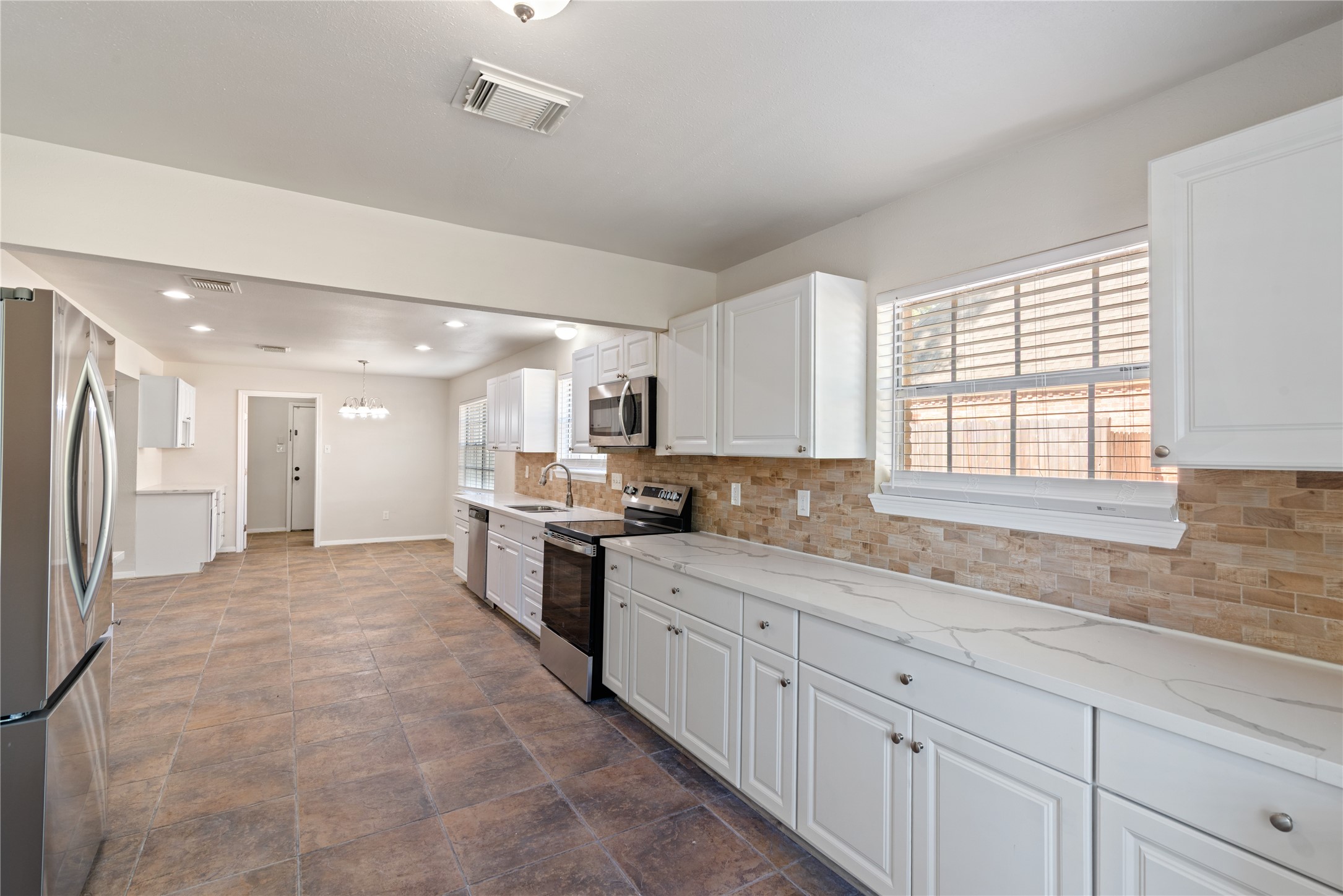 17923 Beaver Creek Drive Property Photo 14