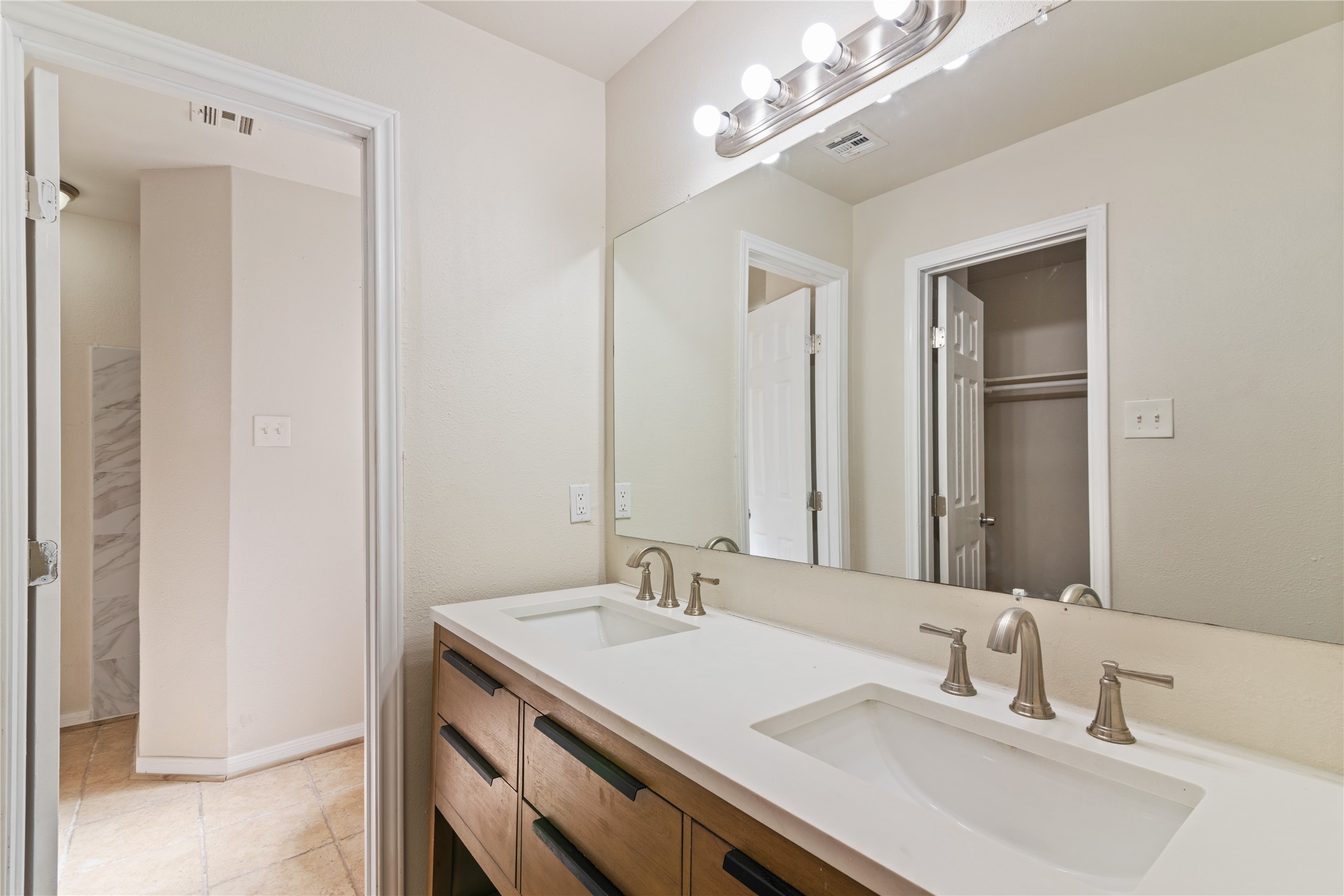 17923 Beaver Creek Drive Property Photo 18