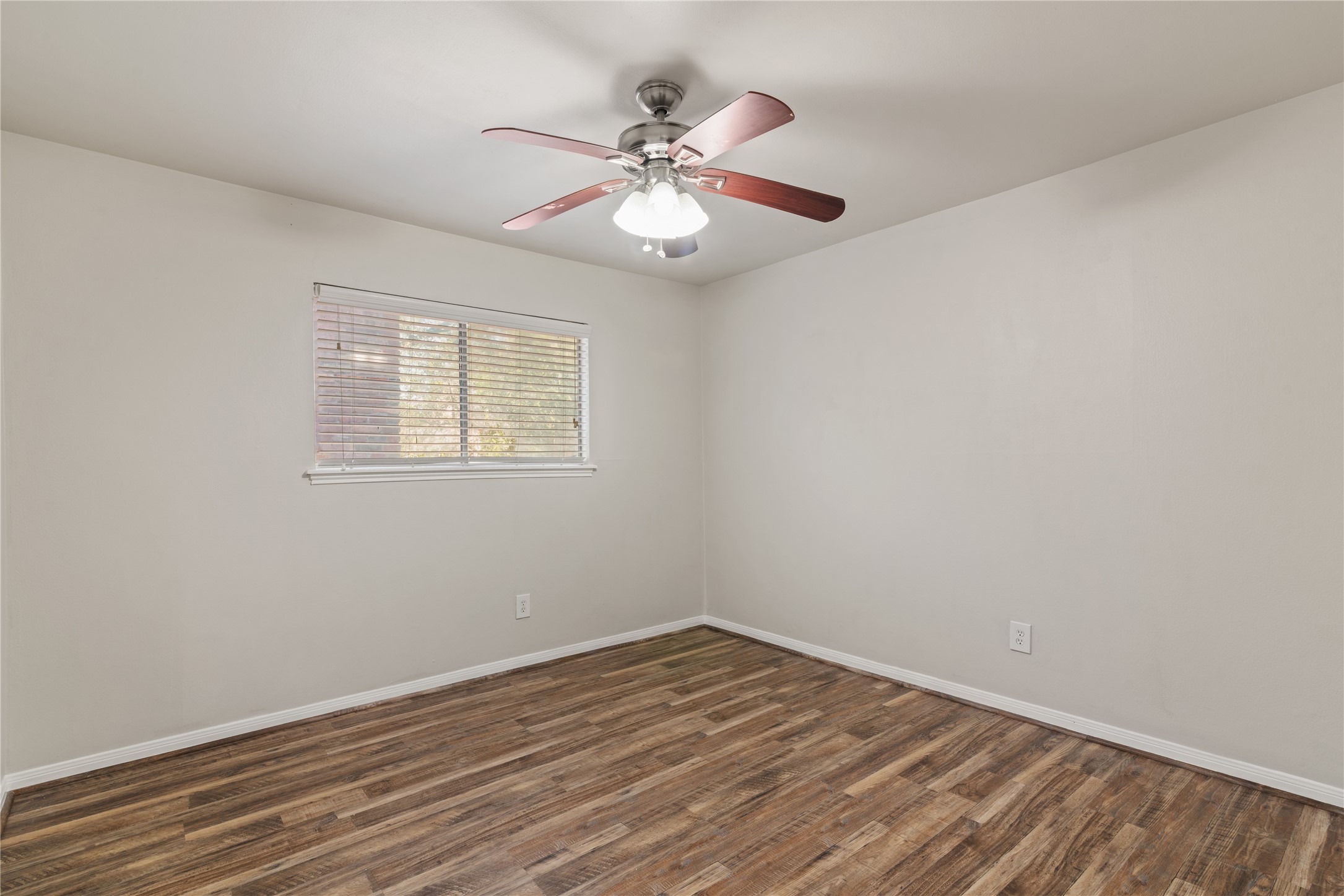 17923 Beaver Creek Drive Property Photo 25