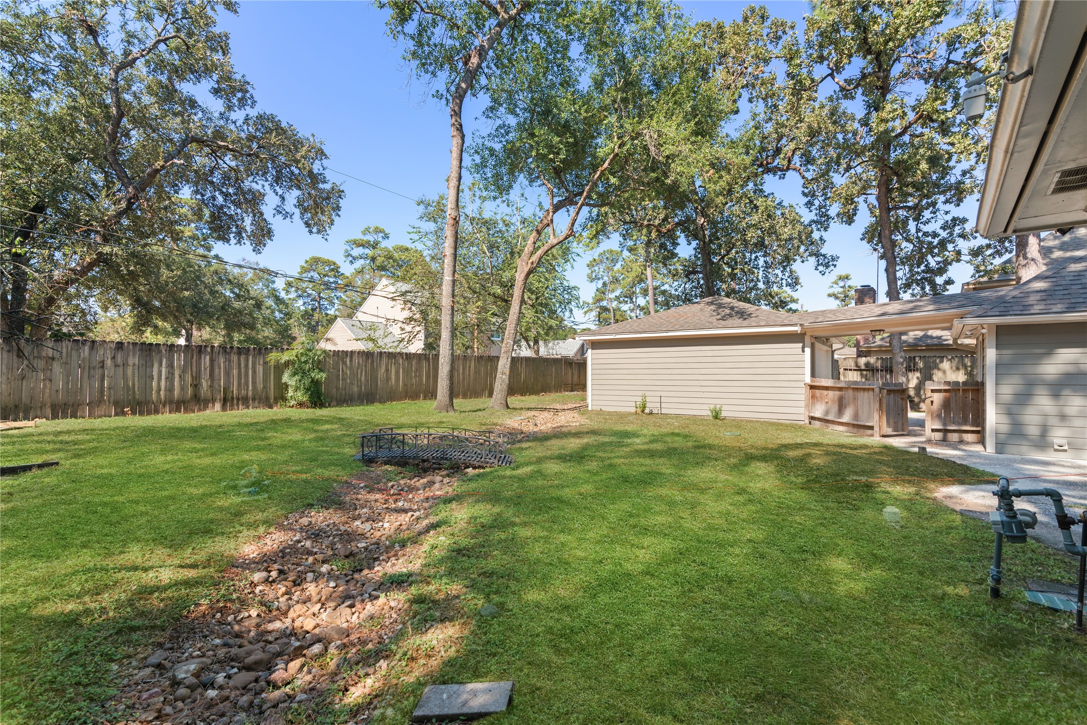 17923 Beaver Creek Drive Property Photo 33