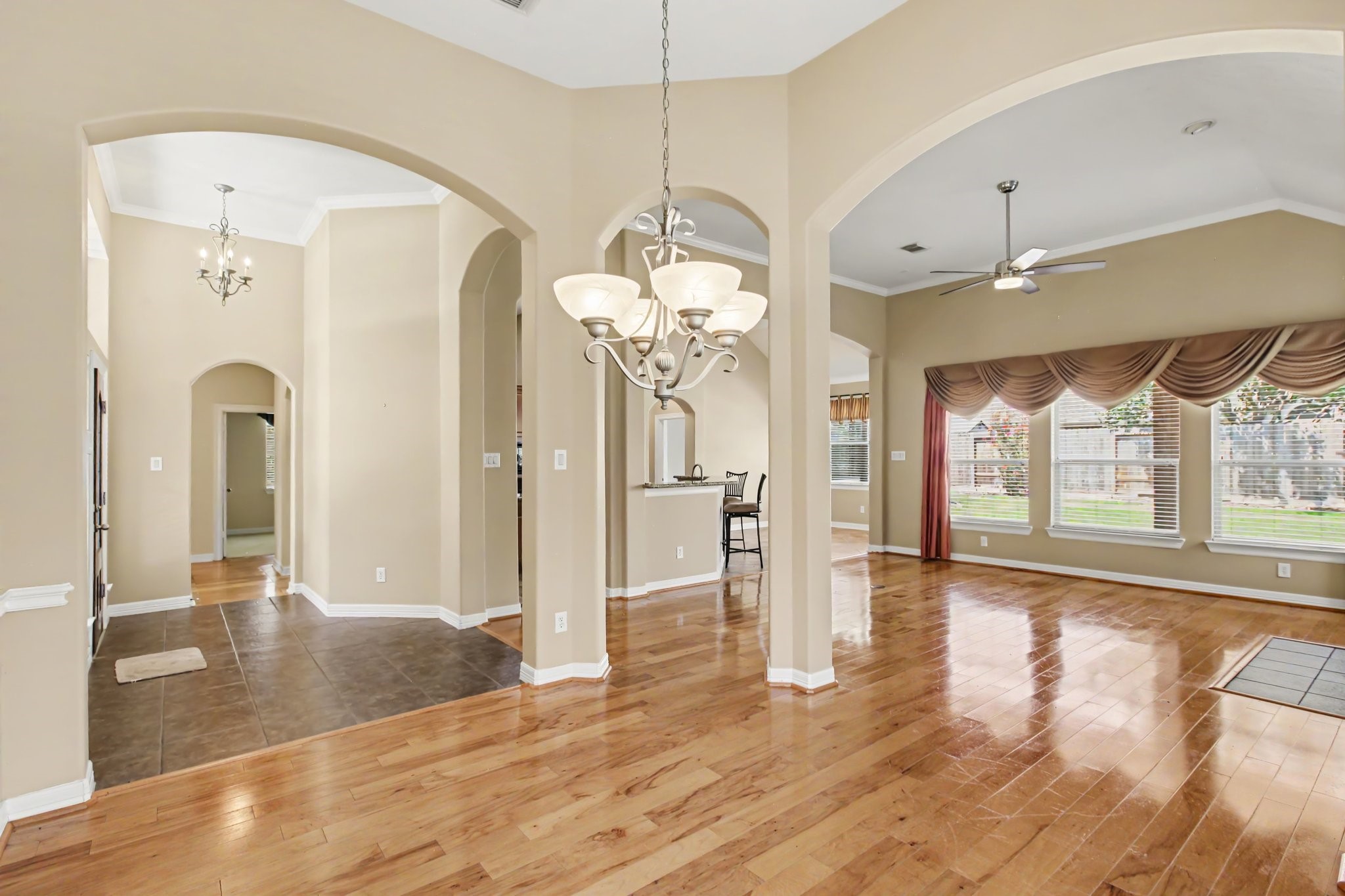 3015 Rustic Gardens Drive Property Photo 2