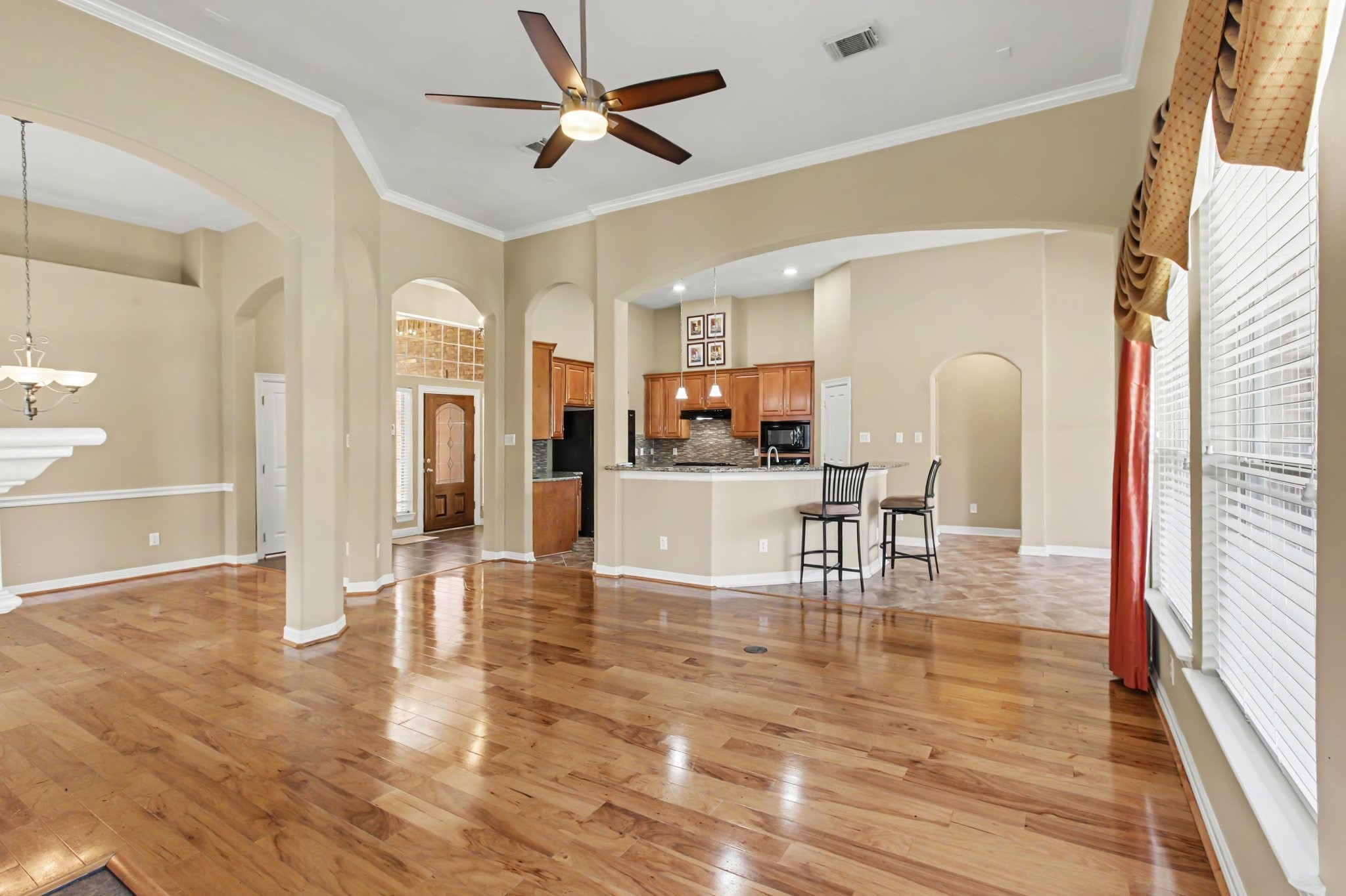 3015 Rustic Gardens Drive Property Photo 7