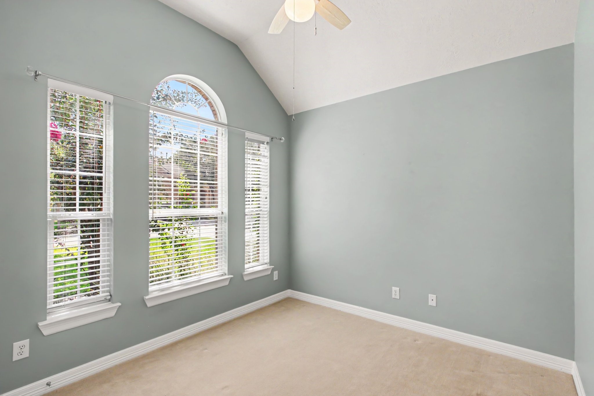 3015 Rustic Gardens Drive Property Photo 19