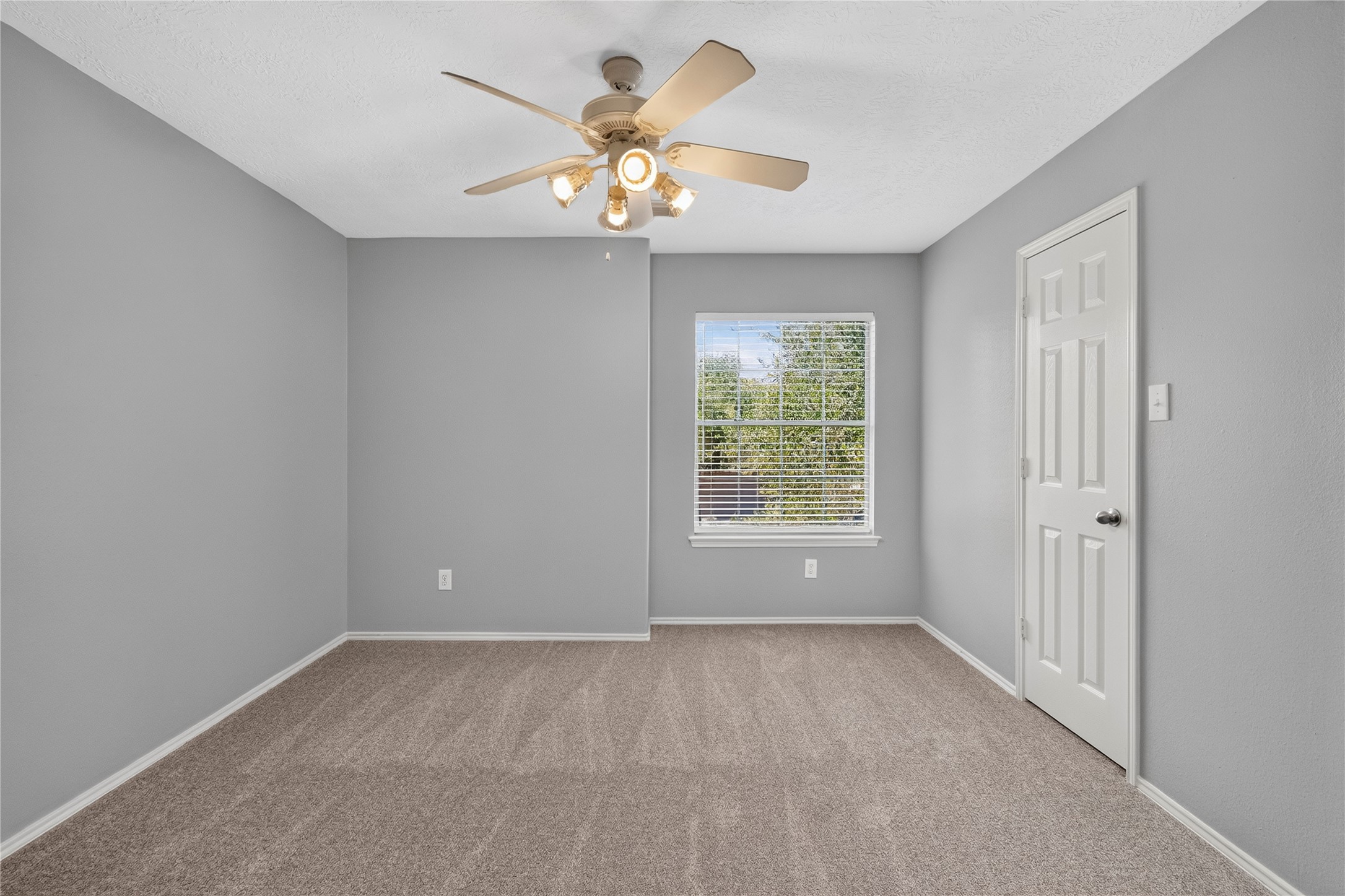 414 Folk Crest Lane Property Photo 17