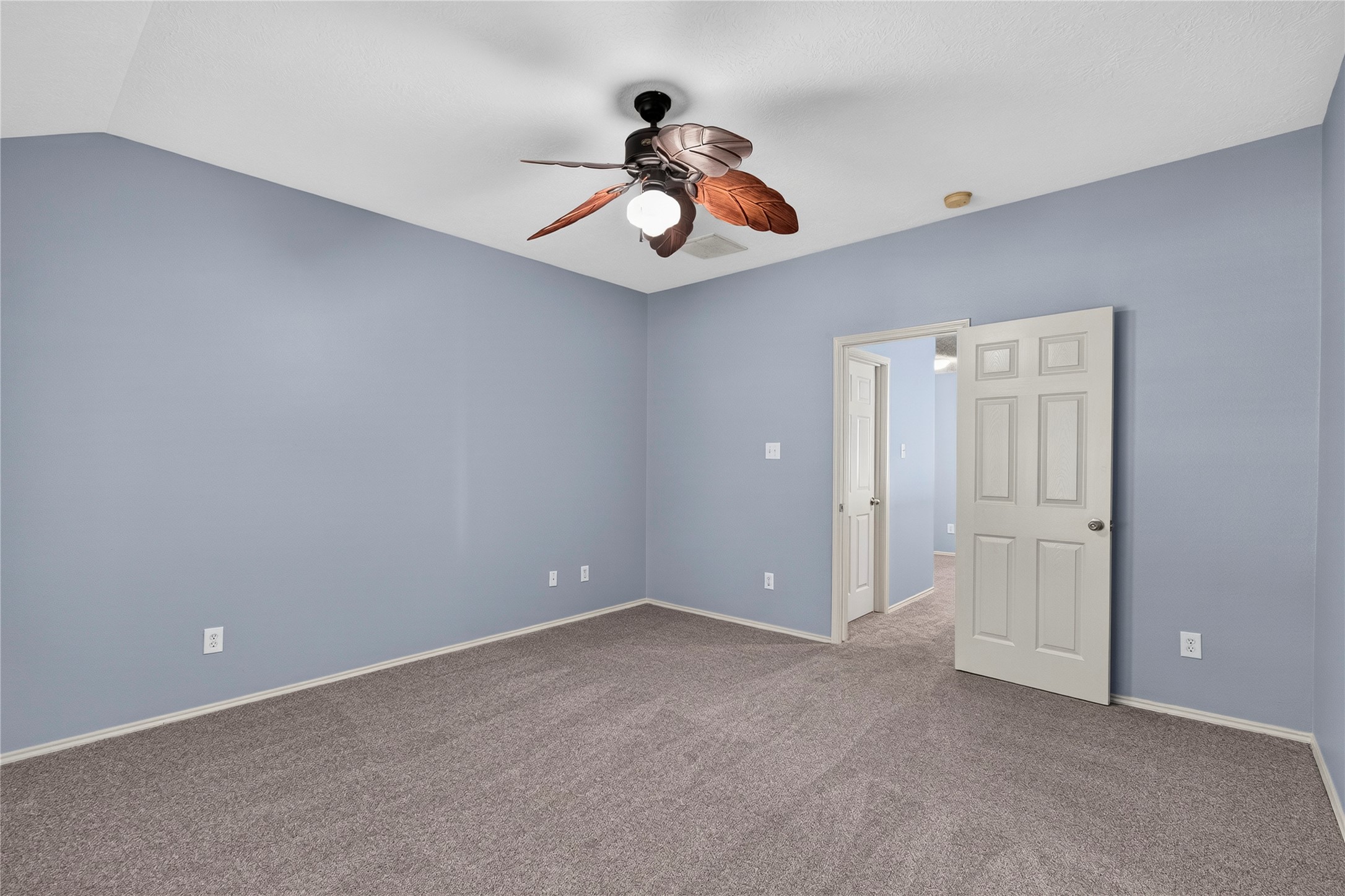 414 Folk Crest Lane Property Photo 28